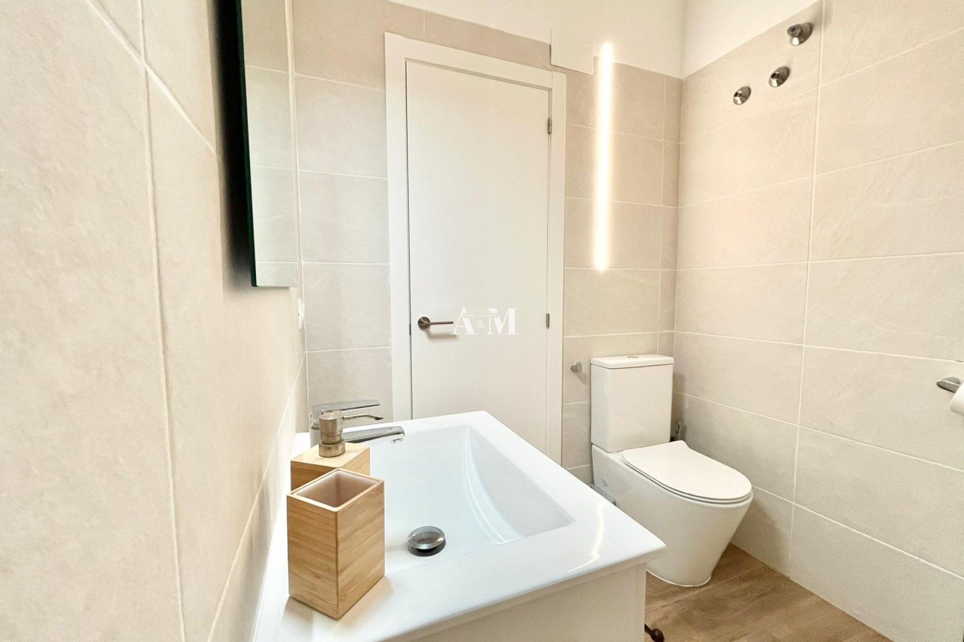 Alquiler a largo plazo - Apartamento / piso - Santa Pola