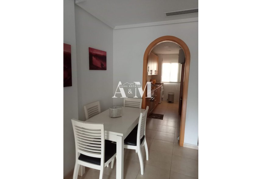 Alquiler a largo plazo - Apartamento / piso - Santa Pola