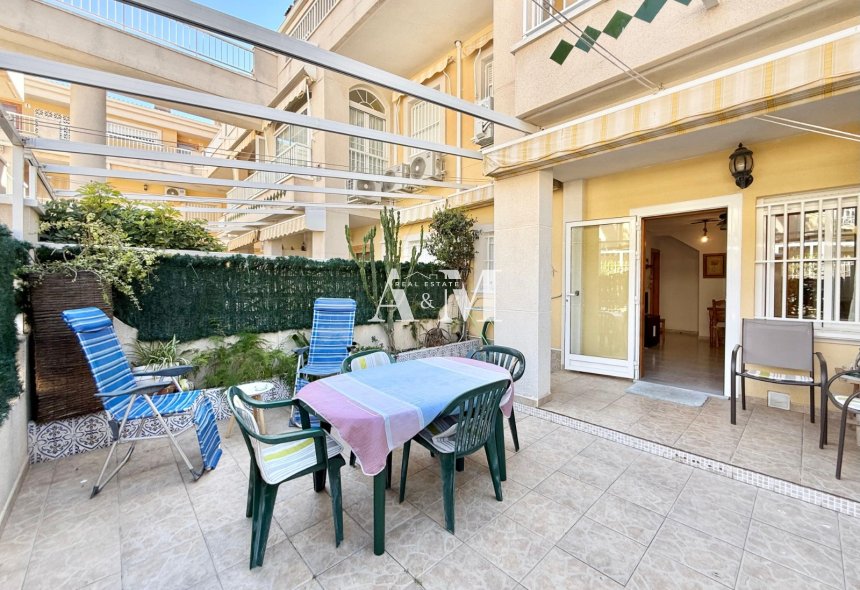 Alquiler a largo plazo - Apartamento / piso - Santa Pola