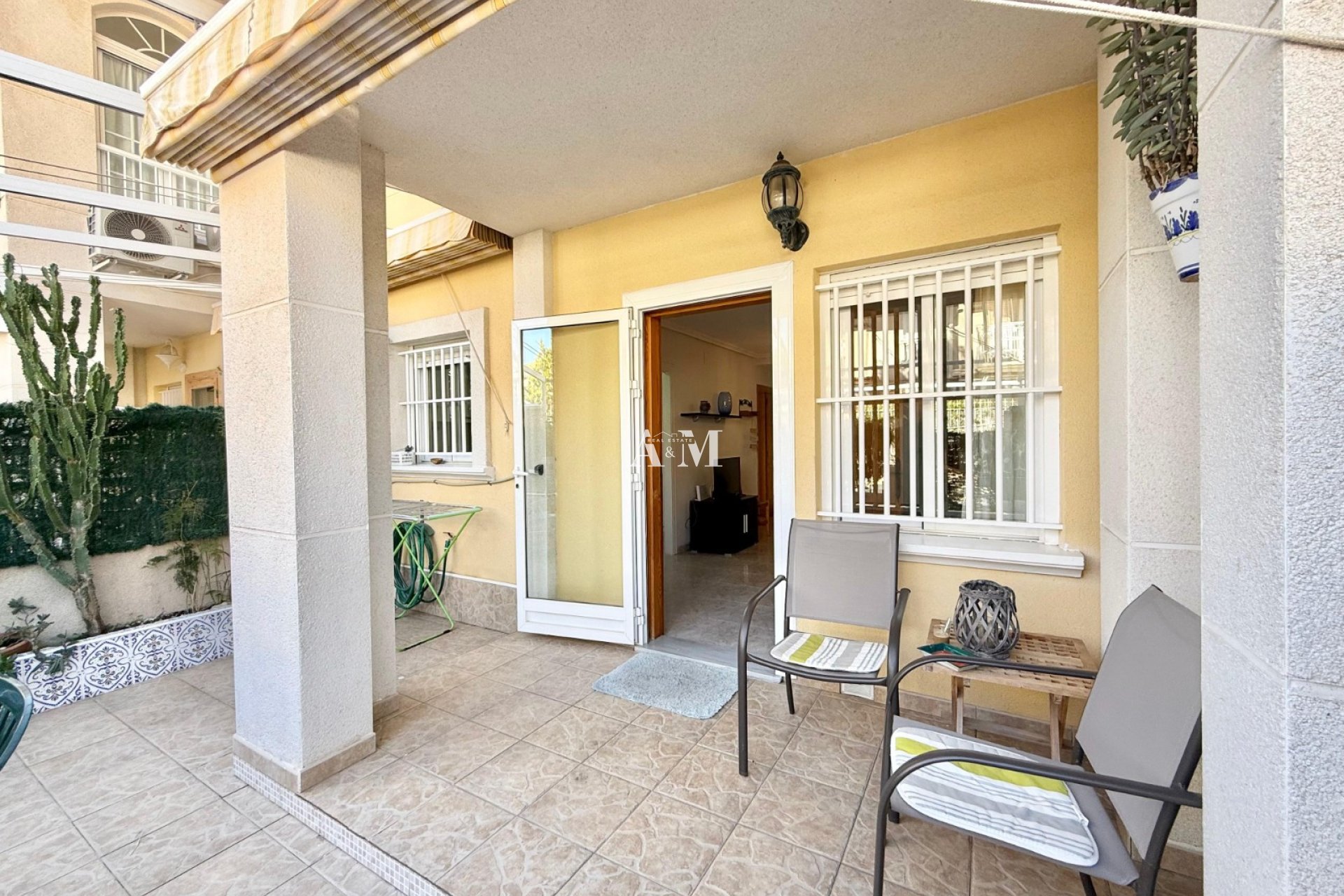 Alquiler a largo plazo - Apartamento / piso - Santa Pola