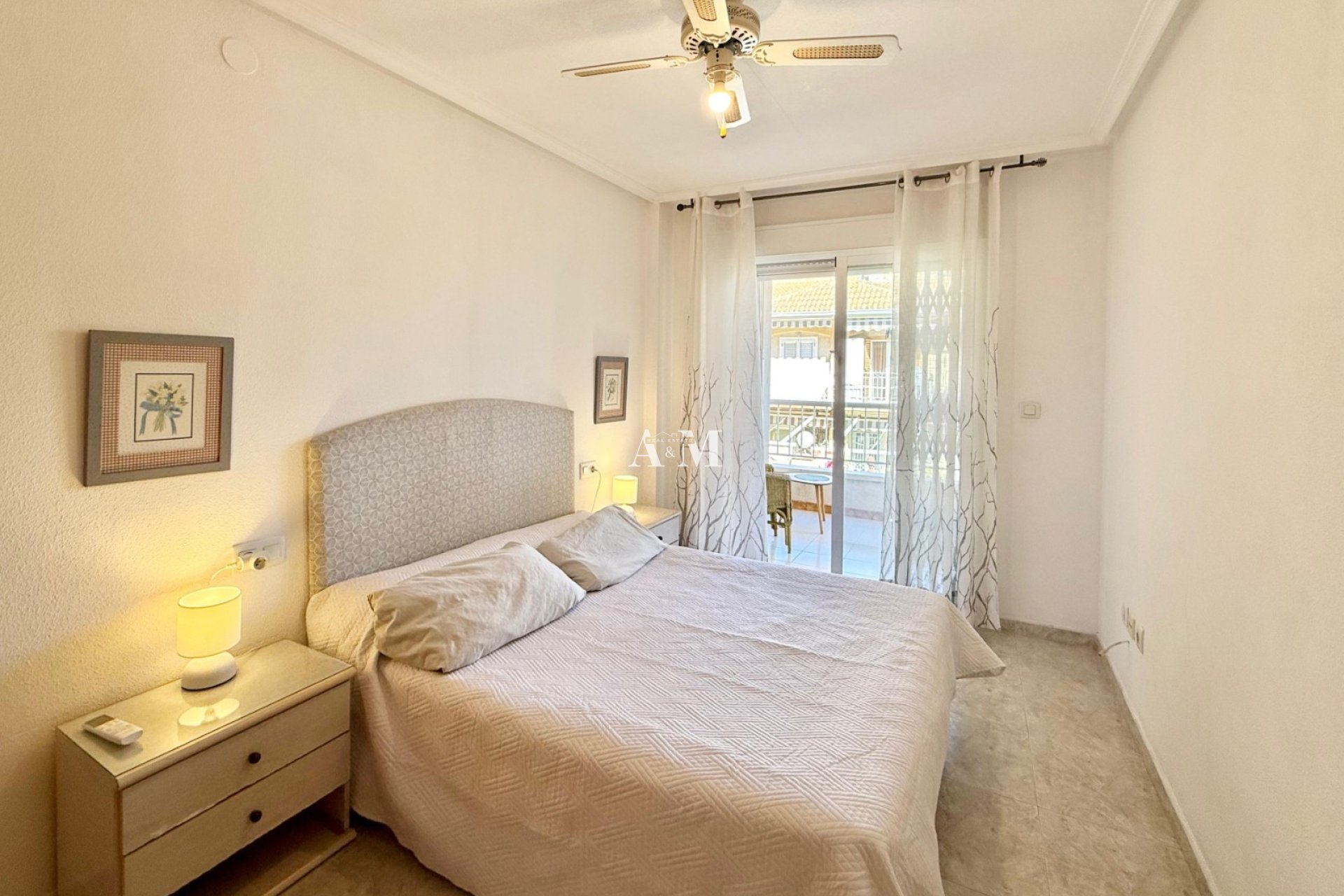 Alquiler a largo plazo - Apartamento / piso - Santa Pola