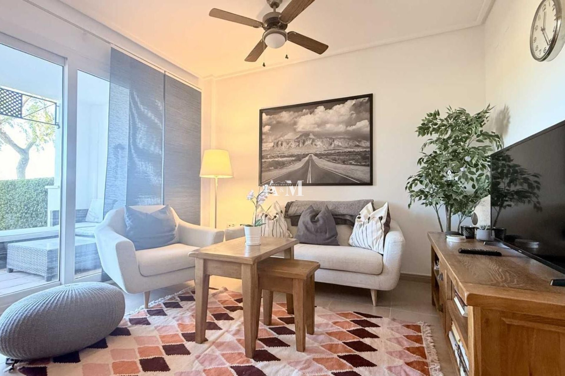 Alquiler a largo plazo - Apartamento / piso - Sucina