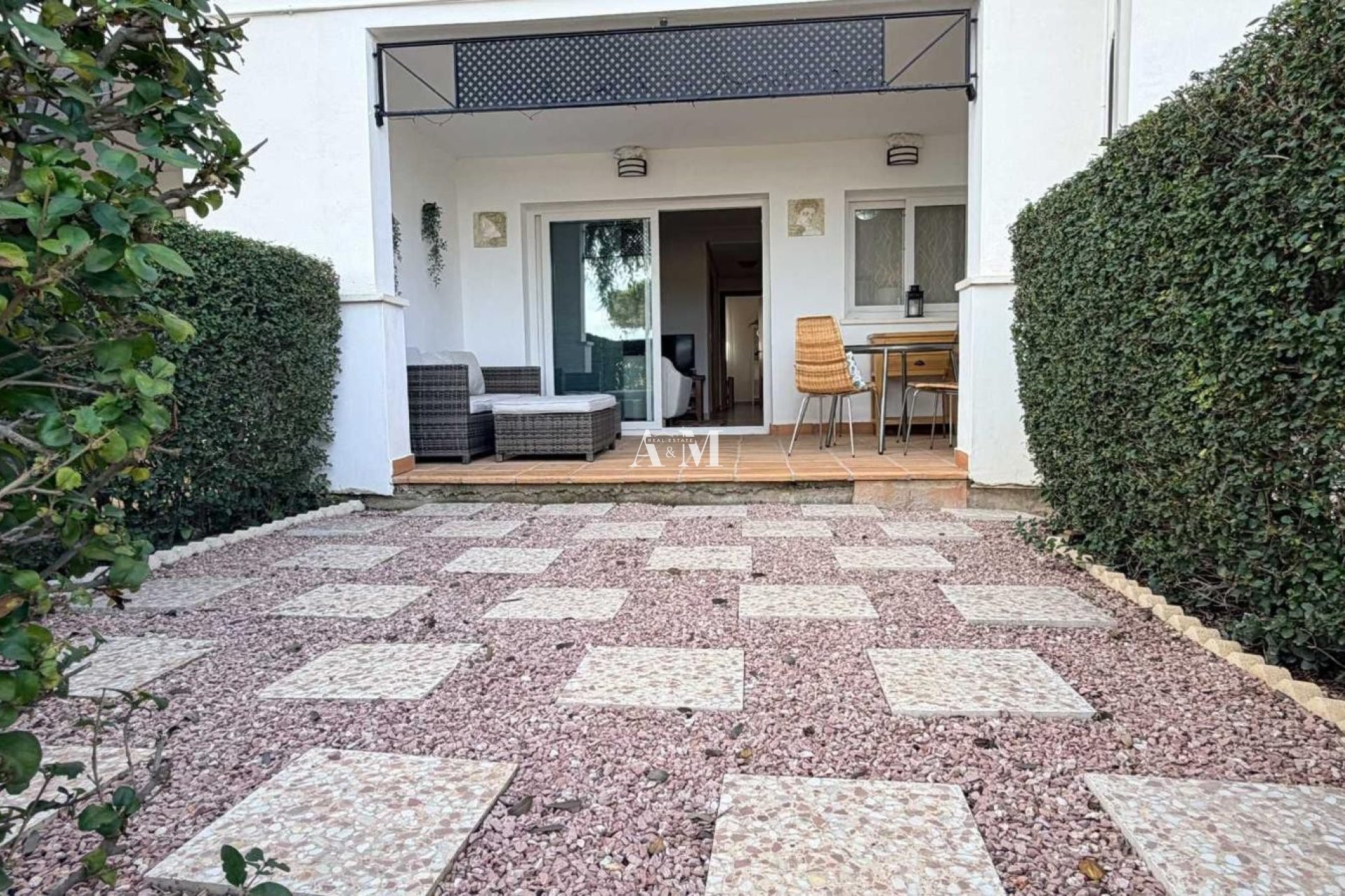 Alquiler a largo plazo - Apartamento / piso - Sucina