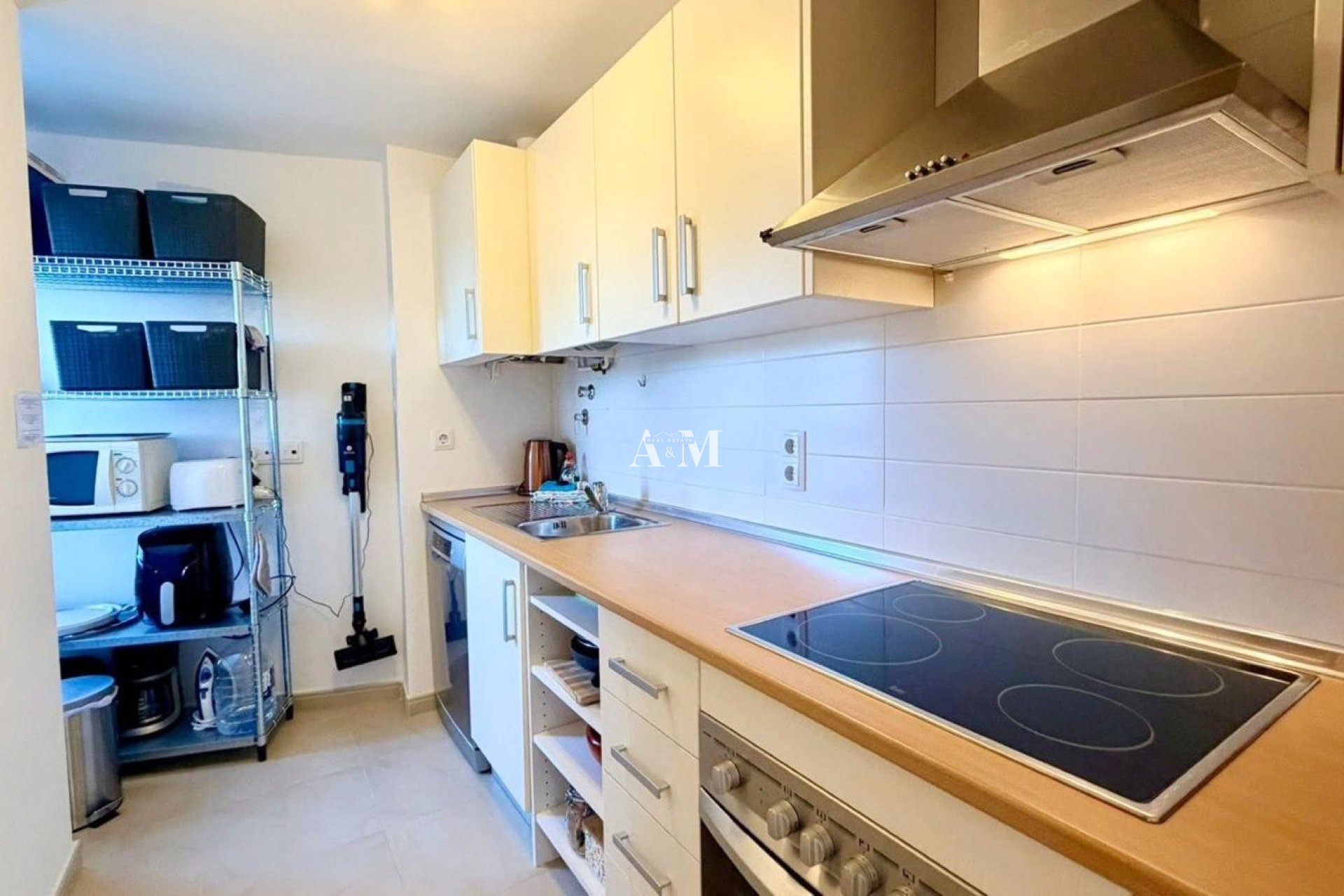 Alquiler a largo plazo - Apartamento / piso - Sucina