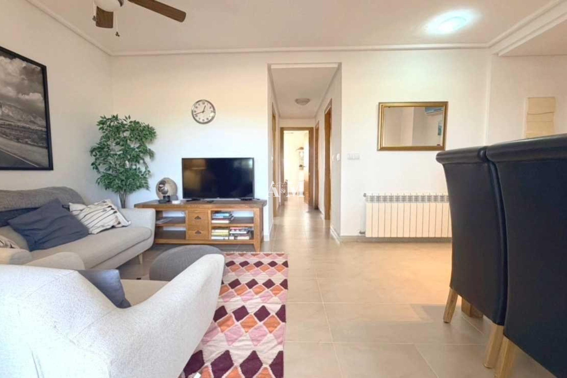 Alquiler a largo plazo - Apartamento / piso - Sucina