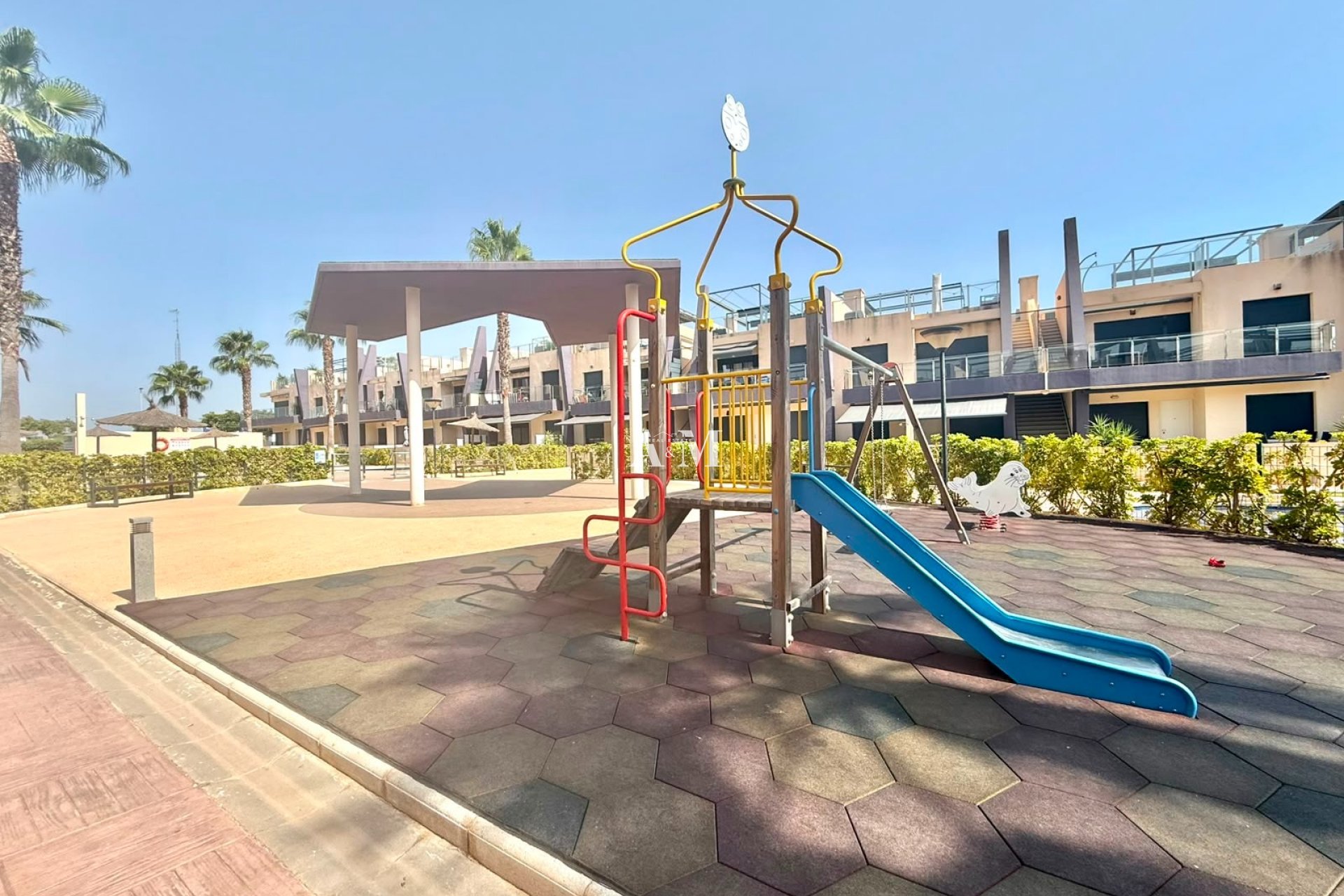 Alquiler a largo plazo - Apartamento / piso - Torre de la Horadada - Mil Palmeras