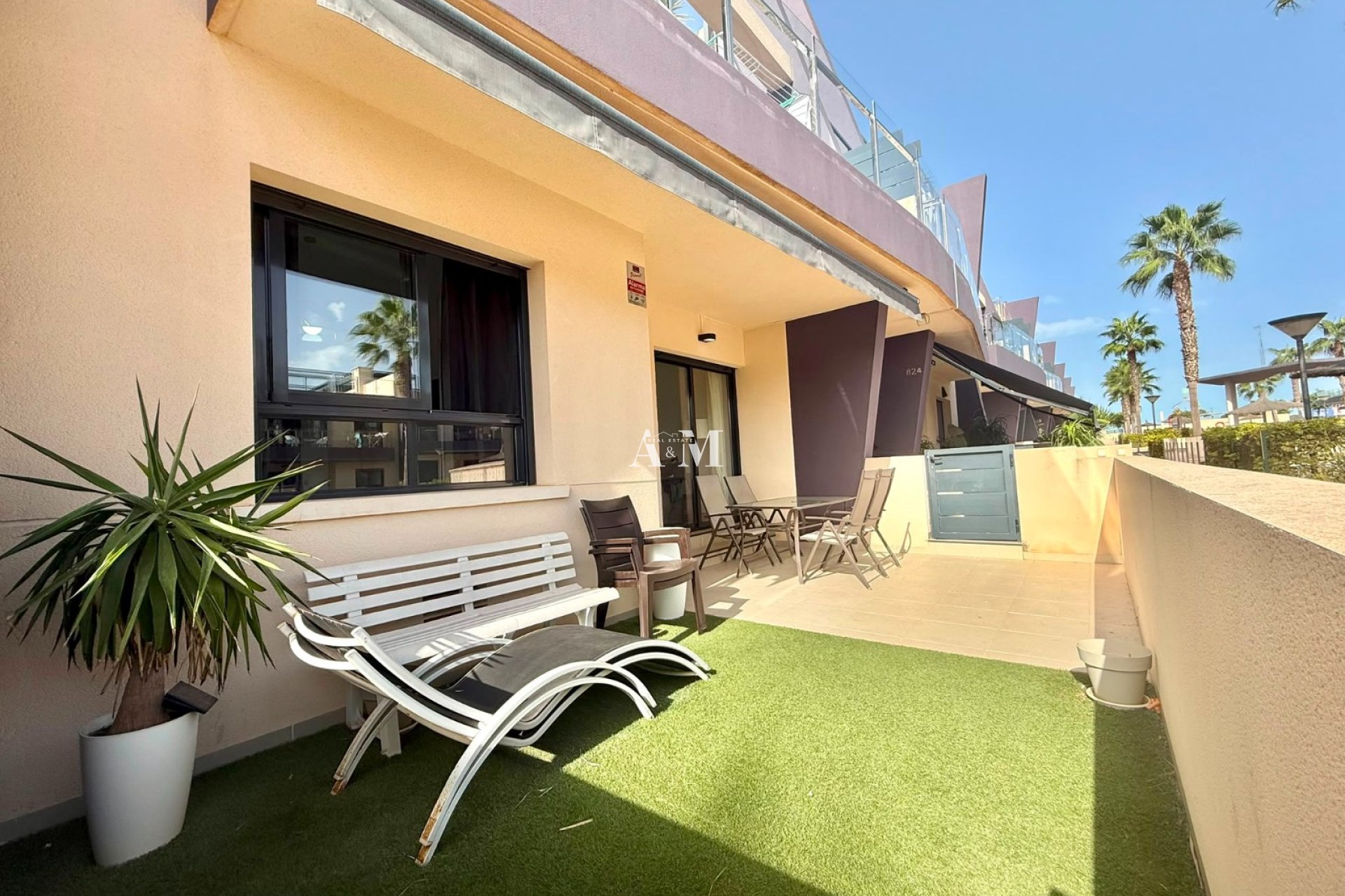 Alquiler a largo plazo - Apartamento / piso - Torre de la Horadada - Mil Palmeras