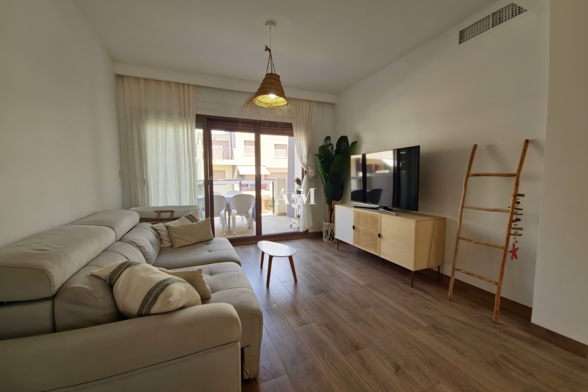 Alquiler a largo plazo - Apartamento / piso - Torre de la Horadada - Mil Palmeras