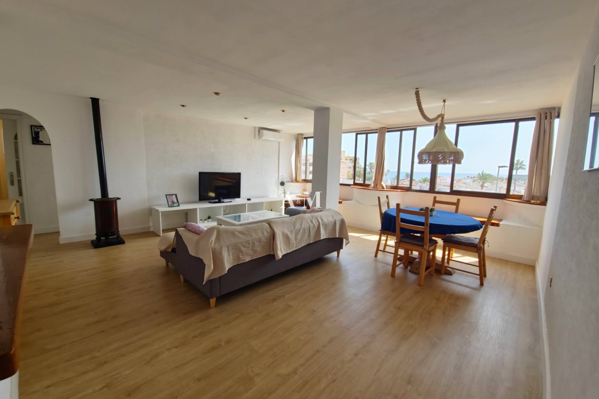 Alquiler a largo plazo - Apartamento / piso - Torre de la Horadada - Mil Palmeras