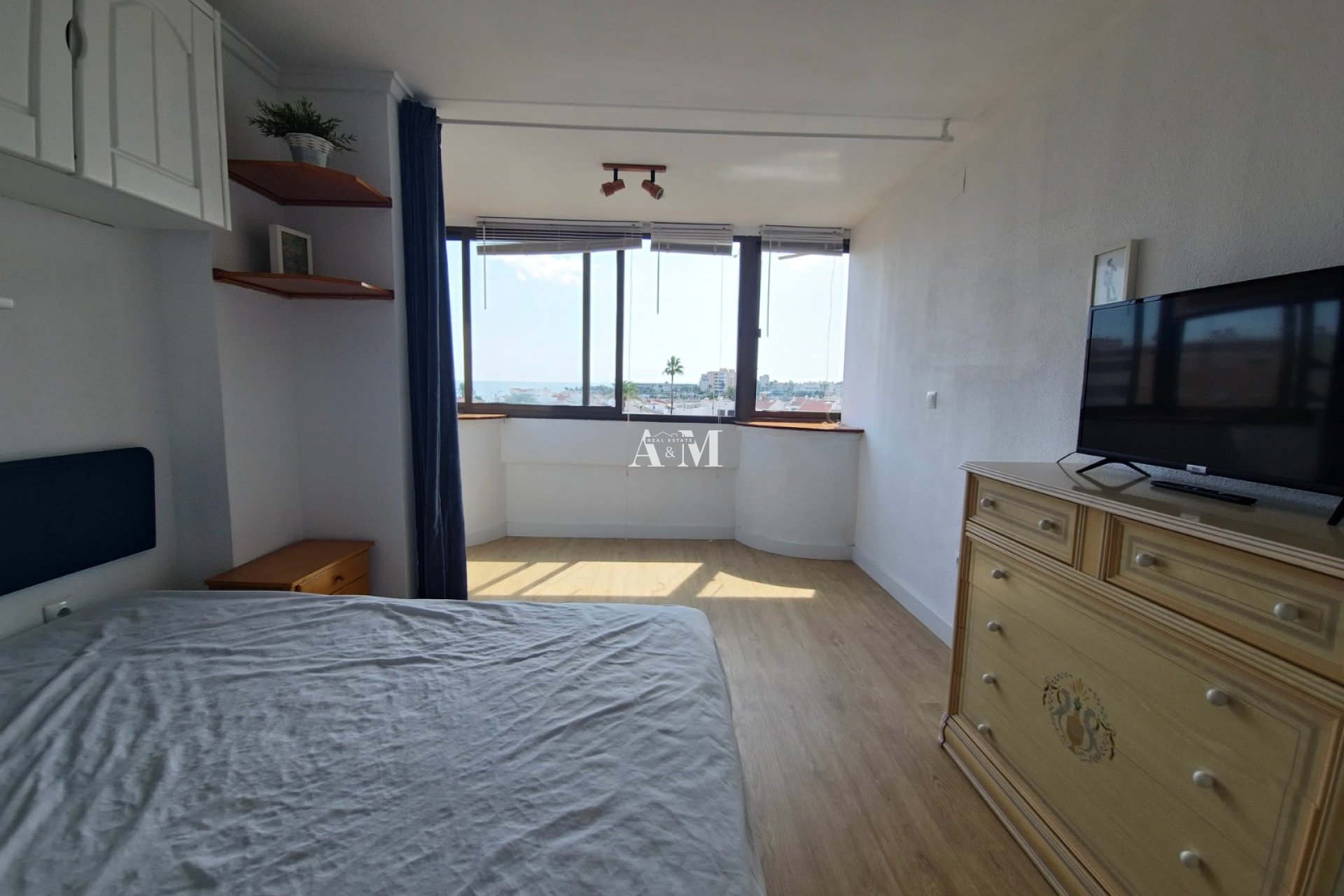 Alquiler a largo plazo - Apartamento / piso - Torre de la Horadada - Mil Palmeras