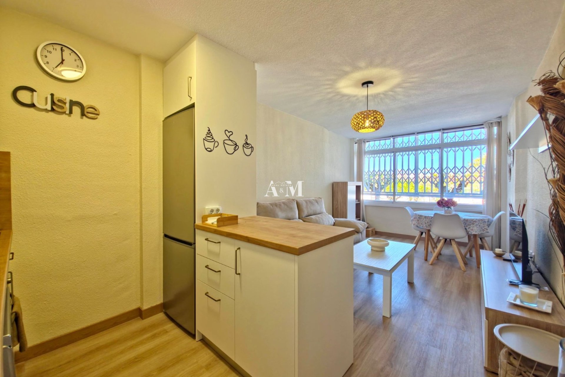 Alquiler a largo plazo - Apartamento / piso - Torre de la Horadada - Mil Palmeras