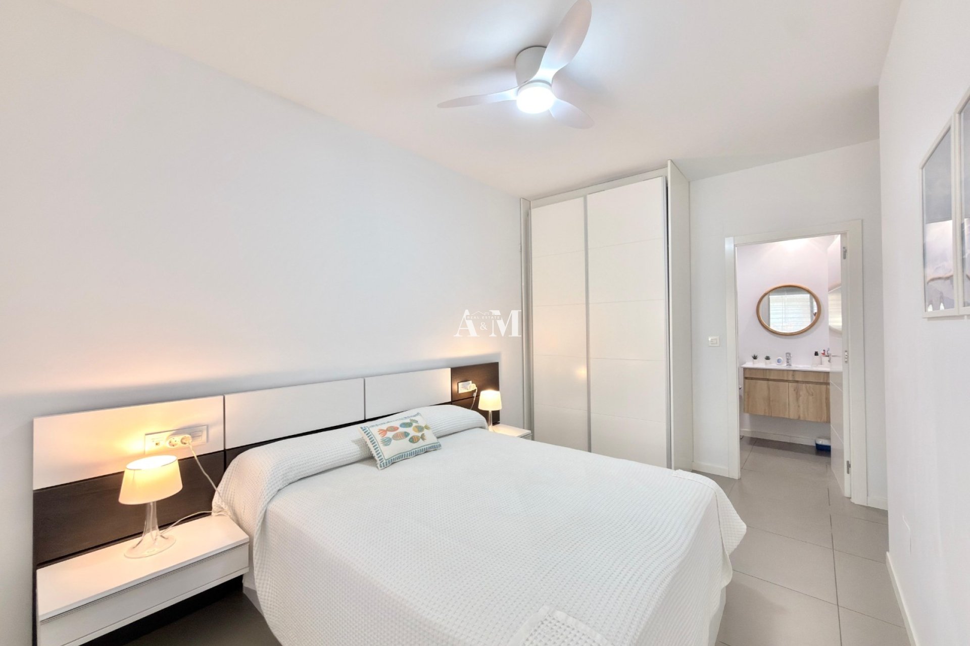 Alquiler a largo plazo - Apartamento / piso - Torre de la Horadada
