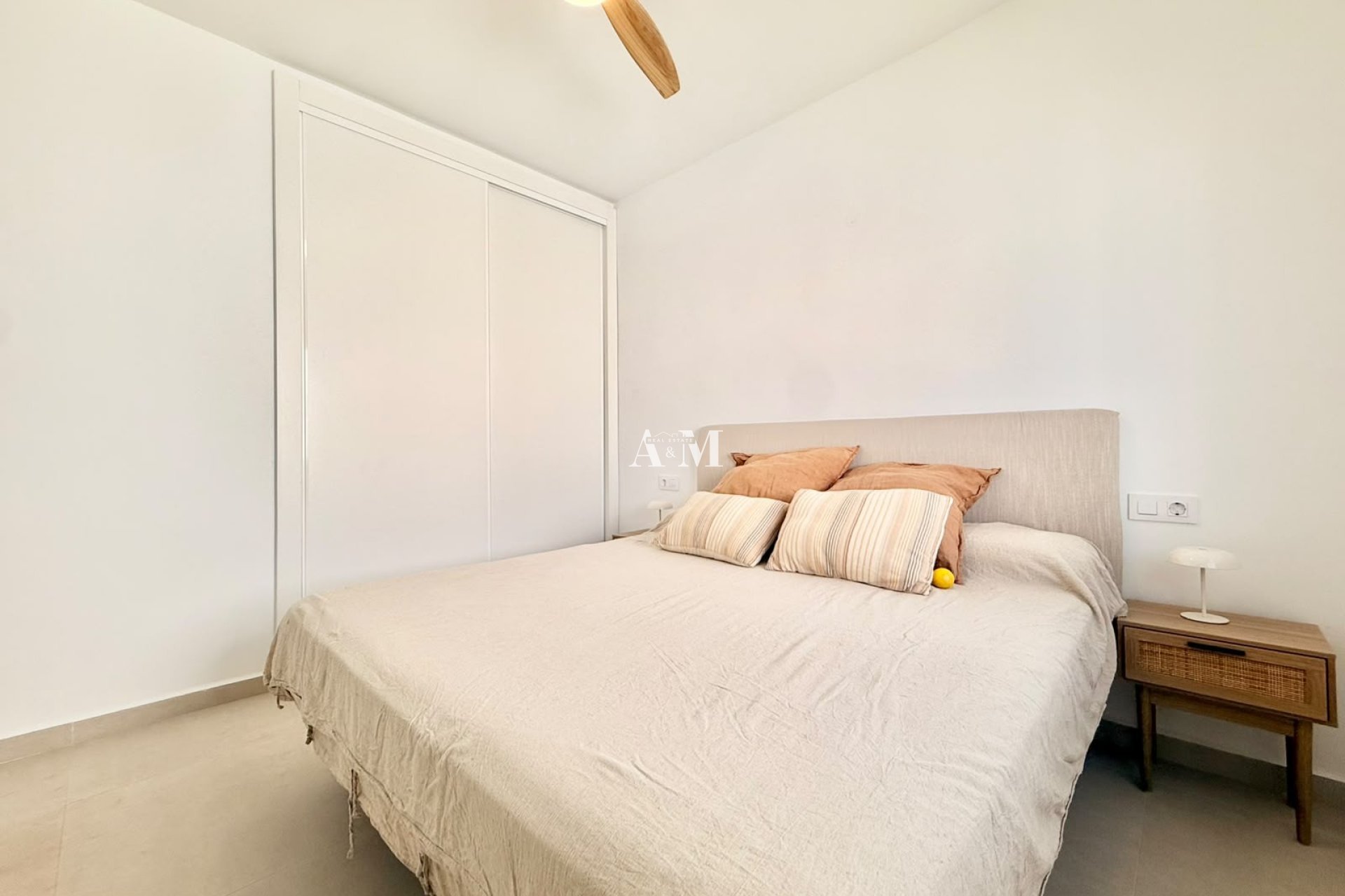 Alquiler a largo plazo - Apartamento / piso - Torre de la Horadada