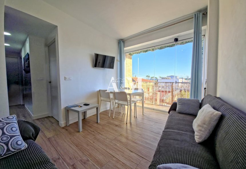 Alquiler a largo plazo - Apartamento / piso - Torre de la Horadada