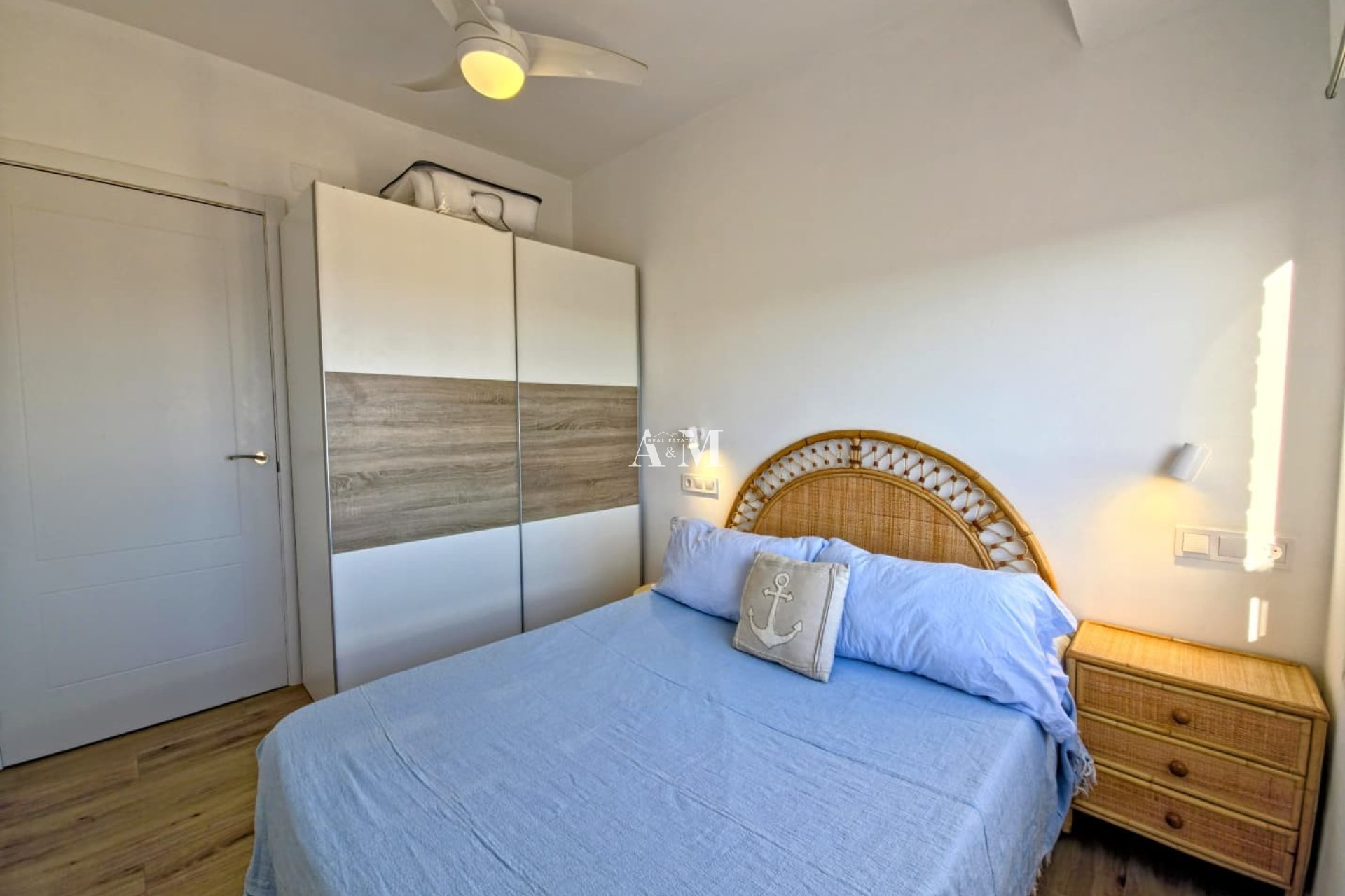 Alquiler a largo plazo - Apartamento / piso - Torre de la Horadada