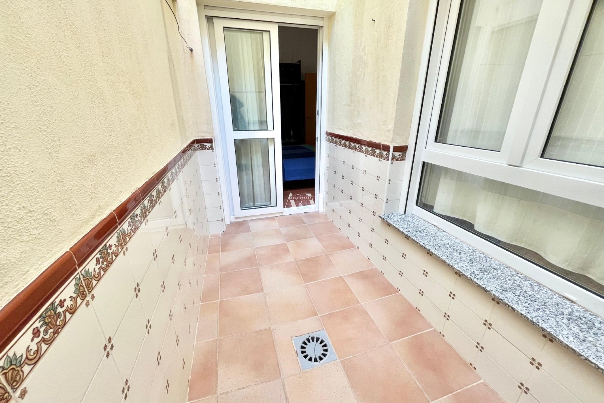 Alquiler a largo plazo - Apartamento / piso - Torre de la Horadada