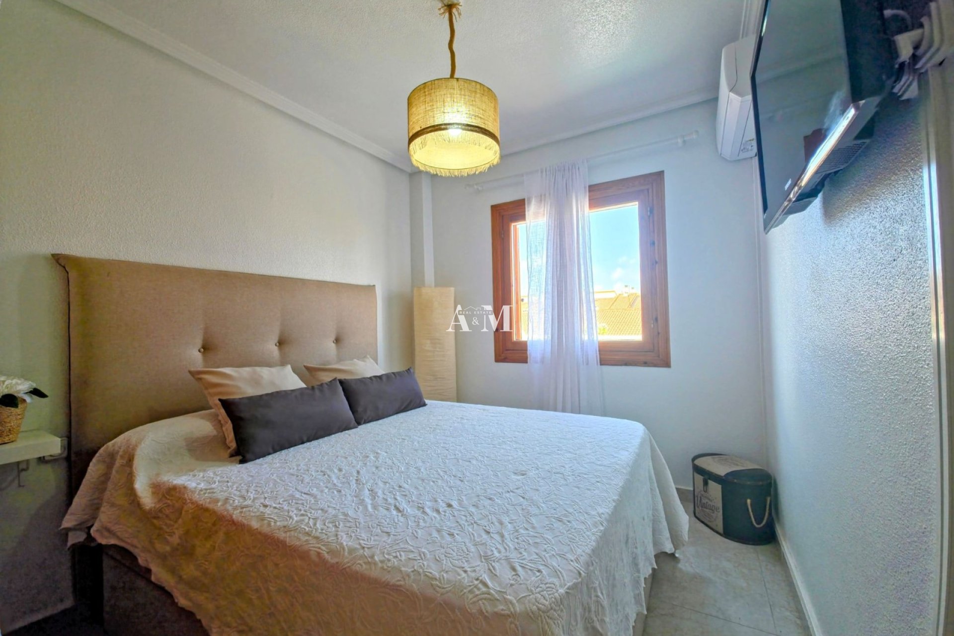 Alquiler a largo plazo - Apartamento / piso - Torre de la Horadada