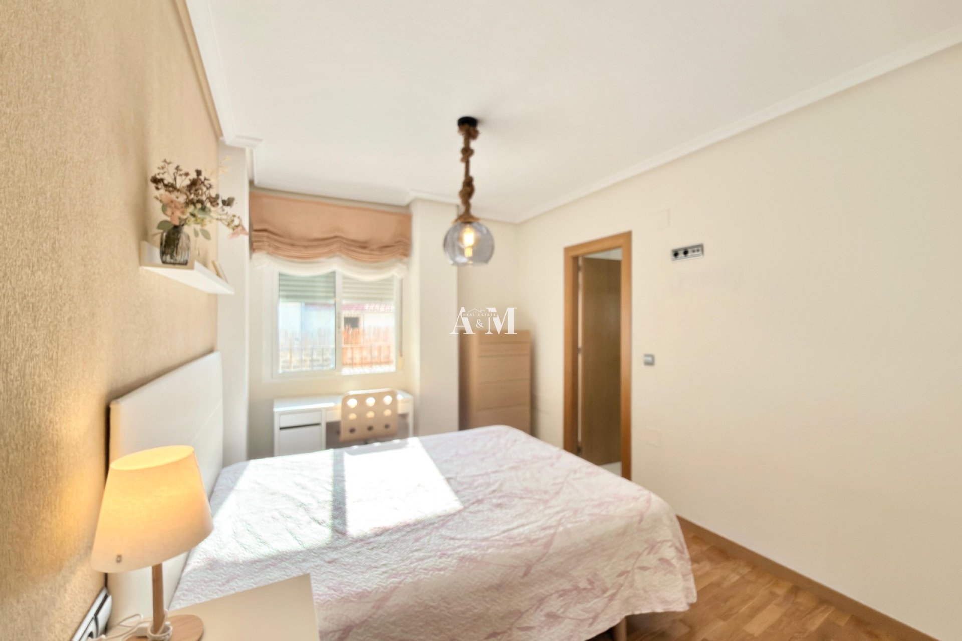 Alquiler a largo plazo - Apartamento / piso - Torrevieja - Centro