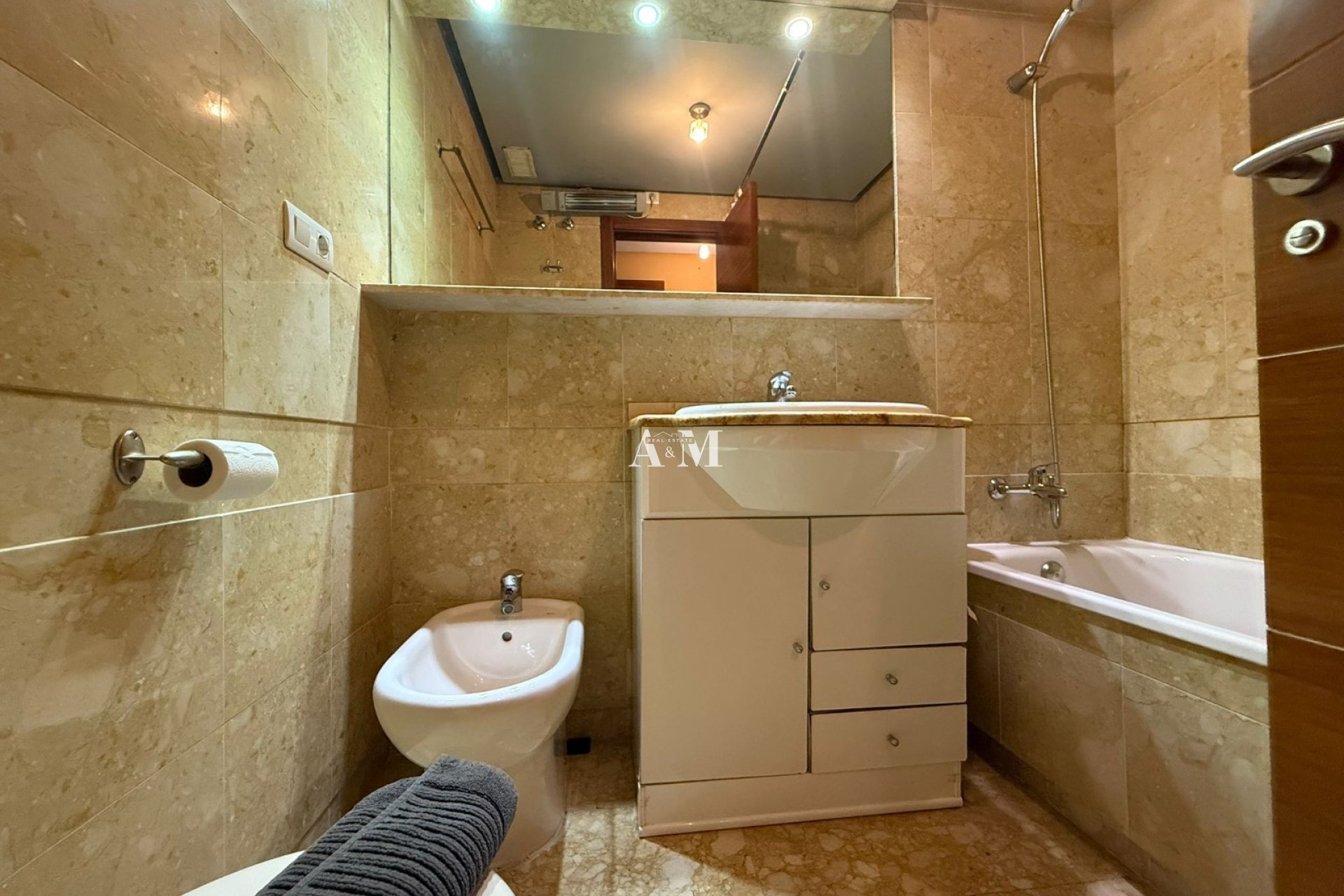 Alquiler a largo plazo - Apartamento / piso - Torrevieja - Centro