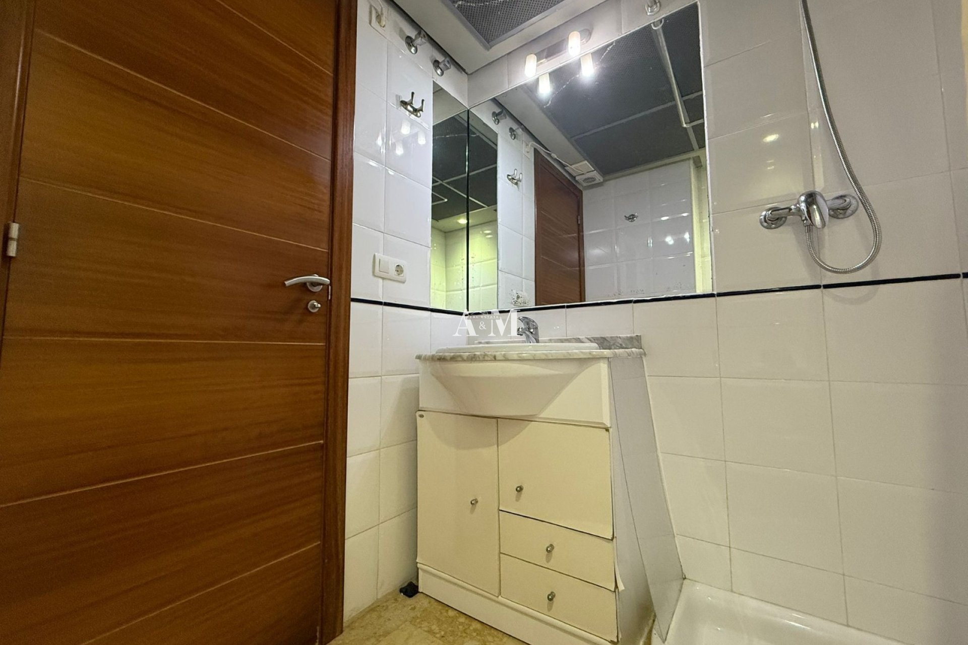 Alquiler a largo plazo - Apartamento / piso - Torrevieja - Centro