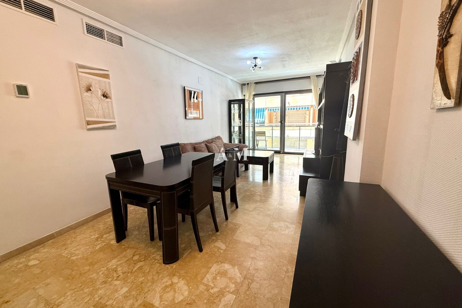 Alquiler a largo plazo - Apartamento / piso - Torrevieja - Centro