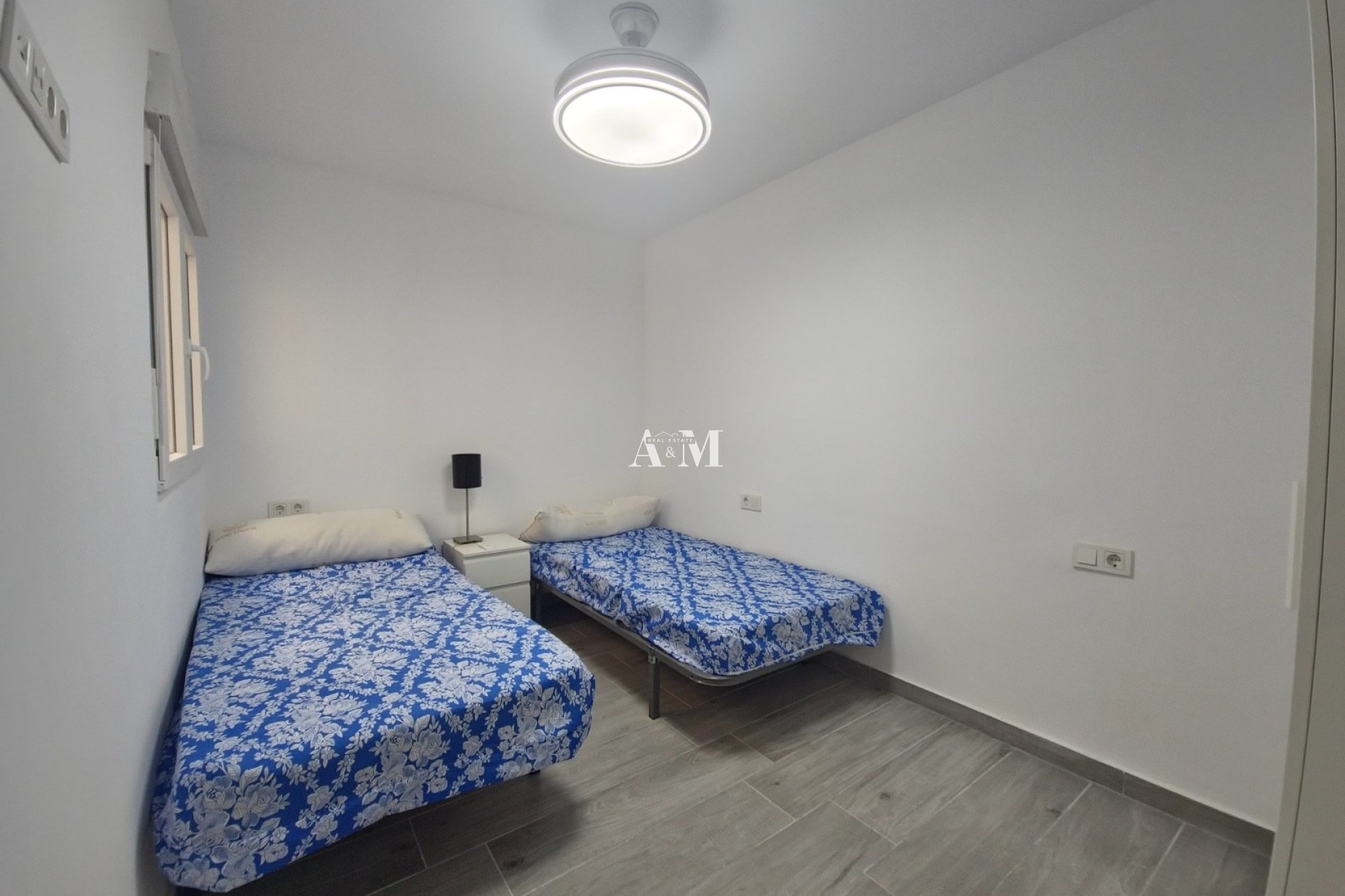 Alquiler a largo plazo - Apartamento / piso - Torrevieja - Centro