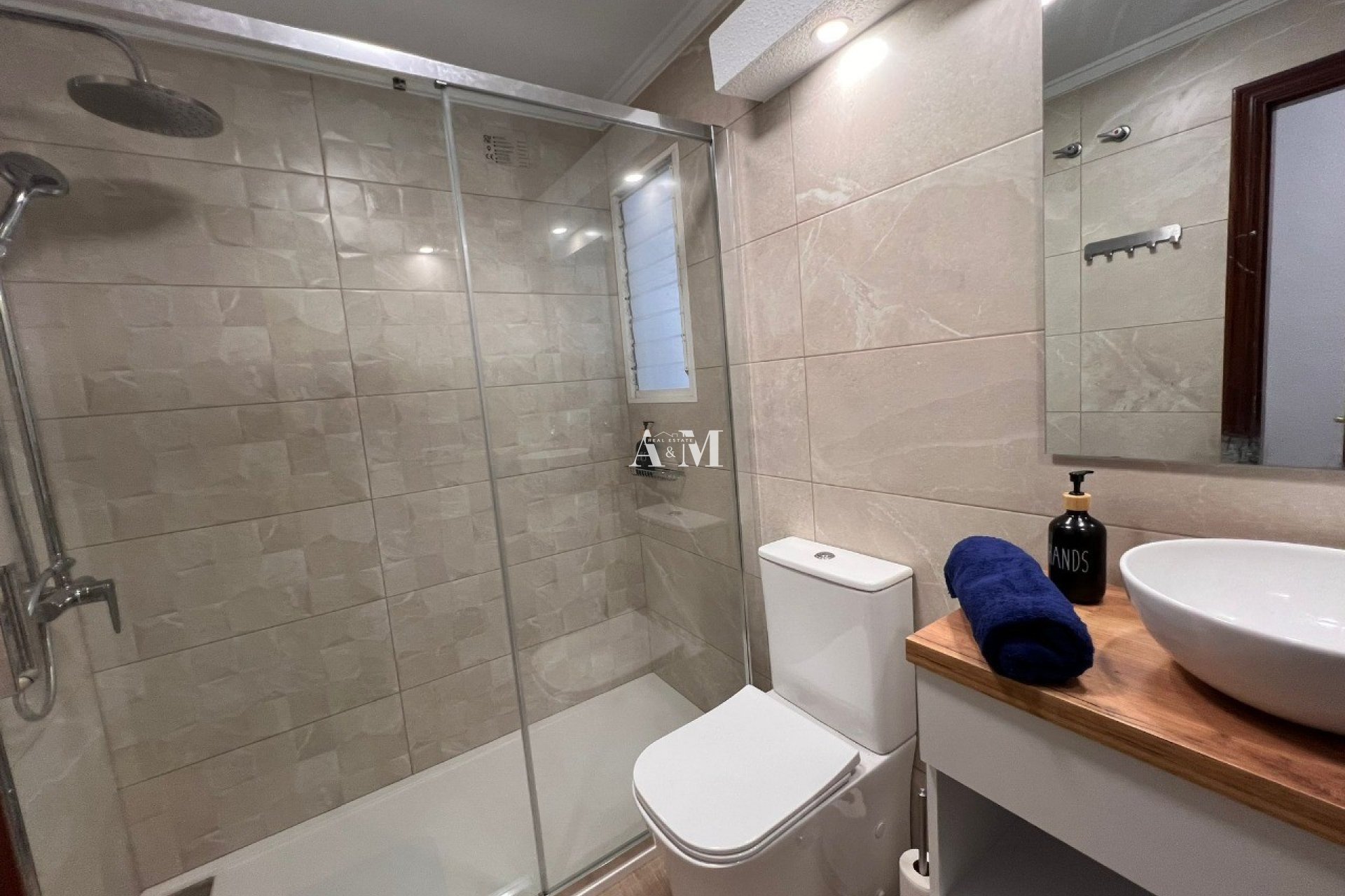 Alquiler a largo plazo - Apartamento / piso - Torrevieja - Centro