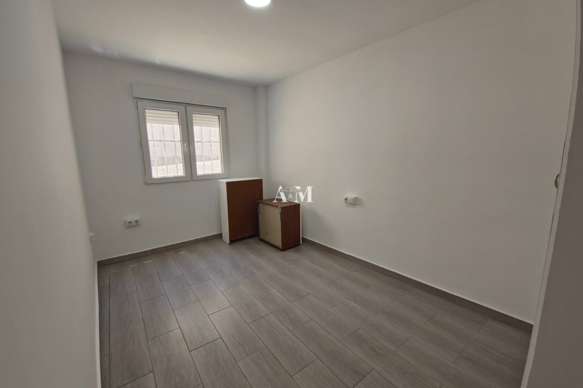 Alquiler a largo plazo - Apartamento / piso - Torrevieja - Centro