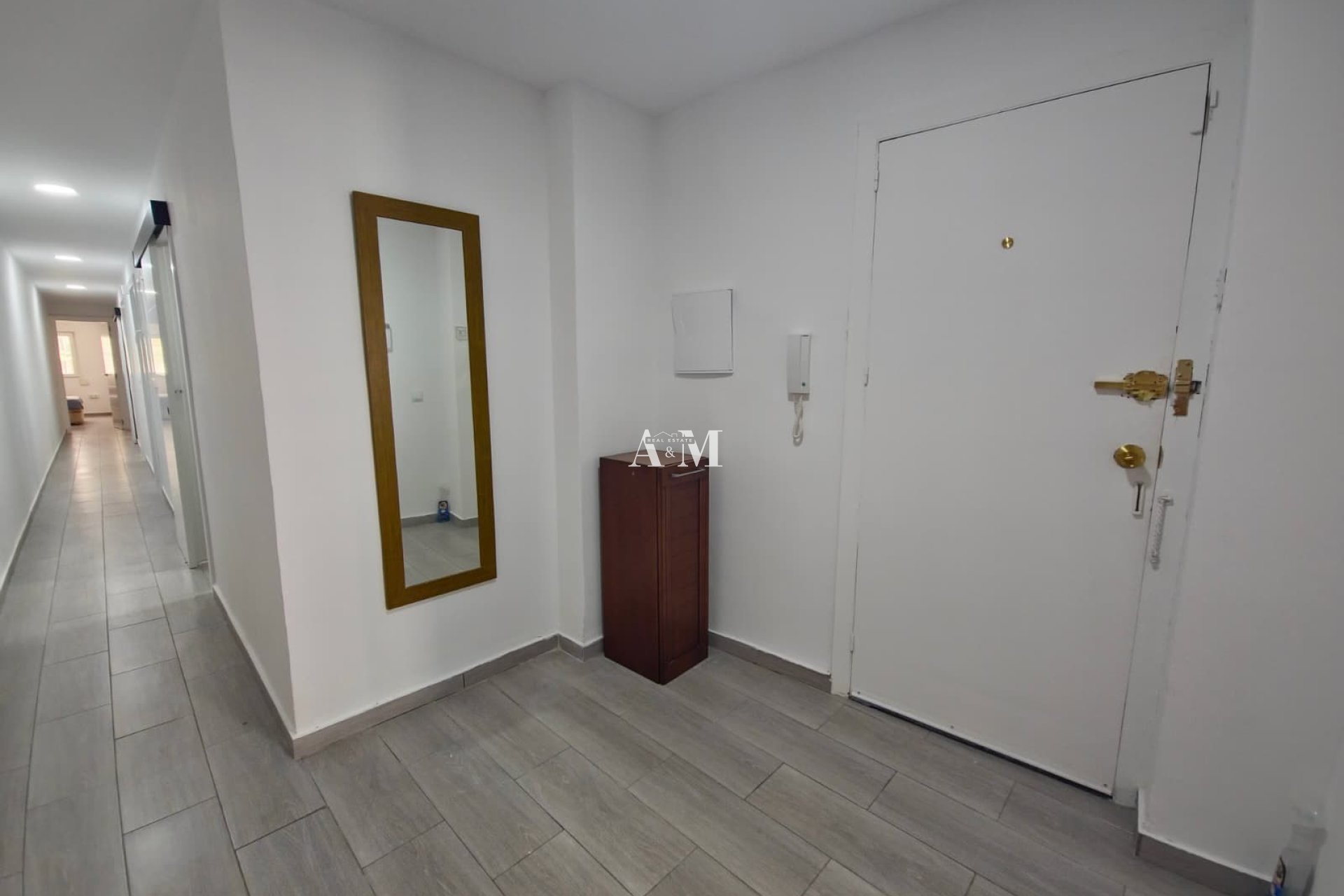 Alquiler a largo plazo - Apartamento / piso - Torrevieja - Centro