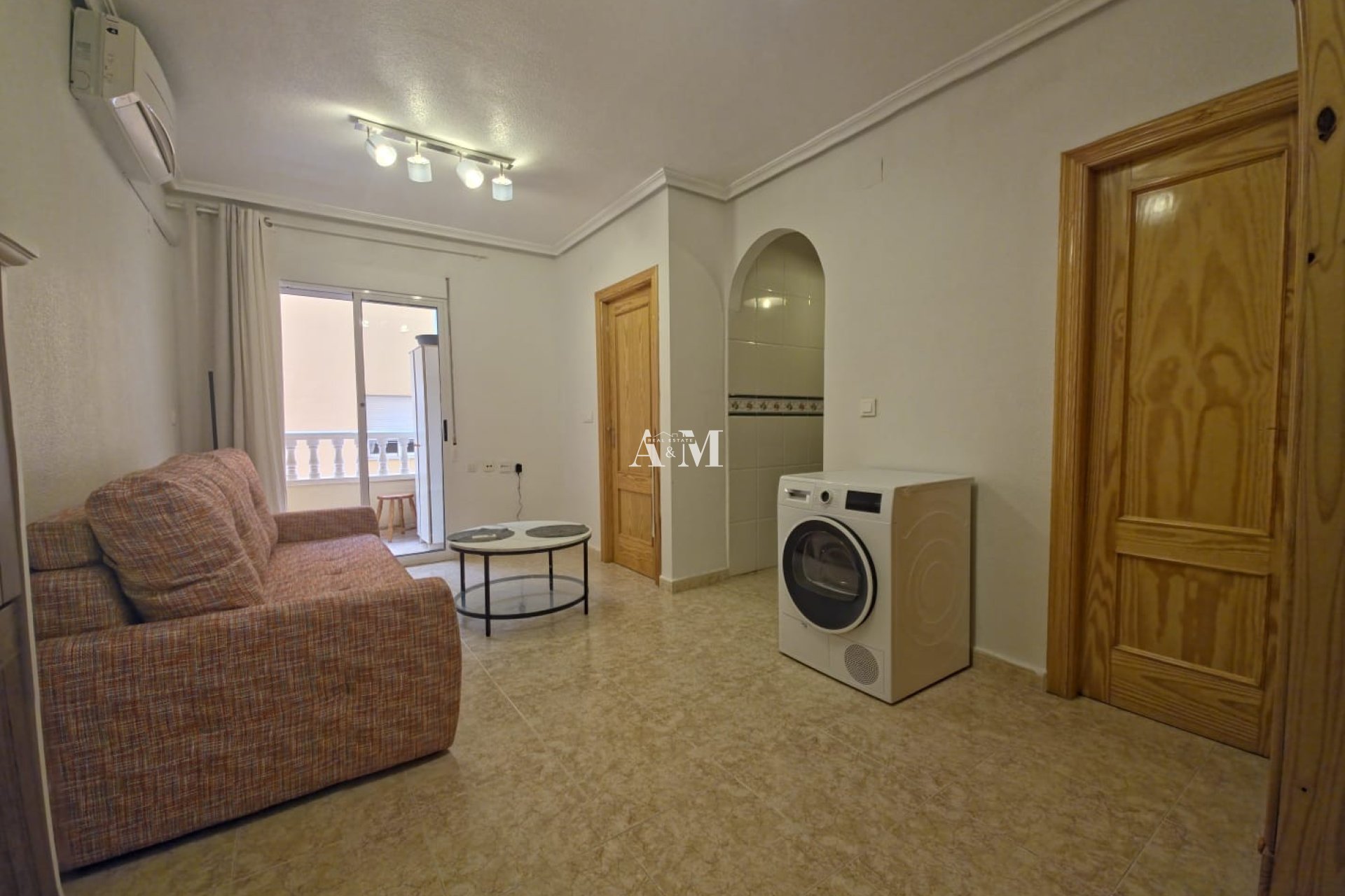 Alquiler a largo plazo - Apartamento / piso - Torrevieja - Centro