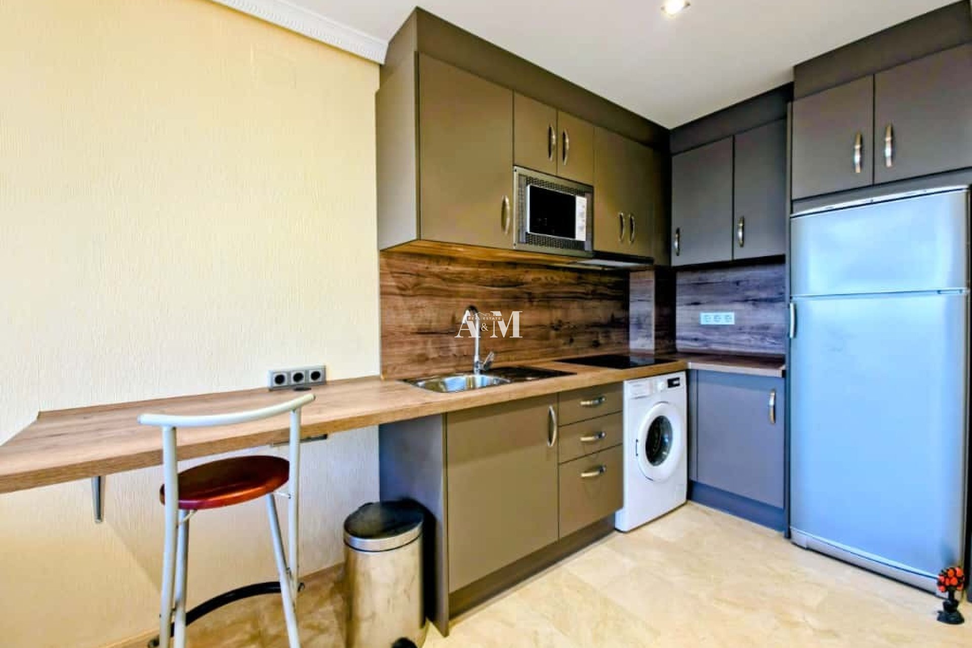 Alquiler a largo plazo - Apartamento / piso - Torrevieja - Centro