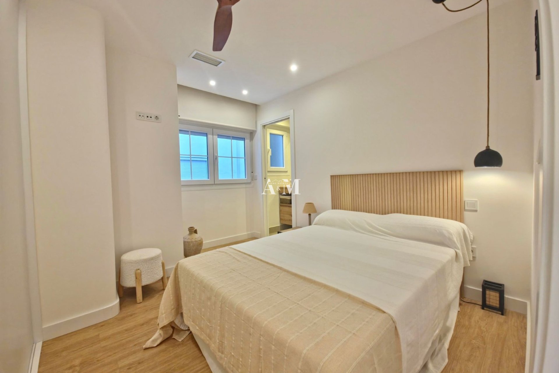 Alquiler a largo plazo - Apartamento / piso - Torrevieja - Centro