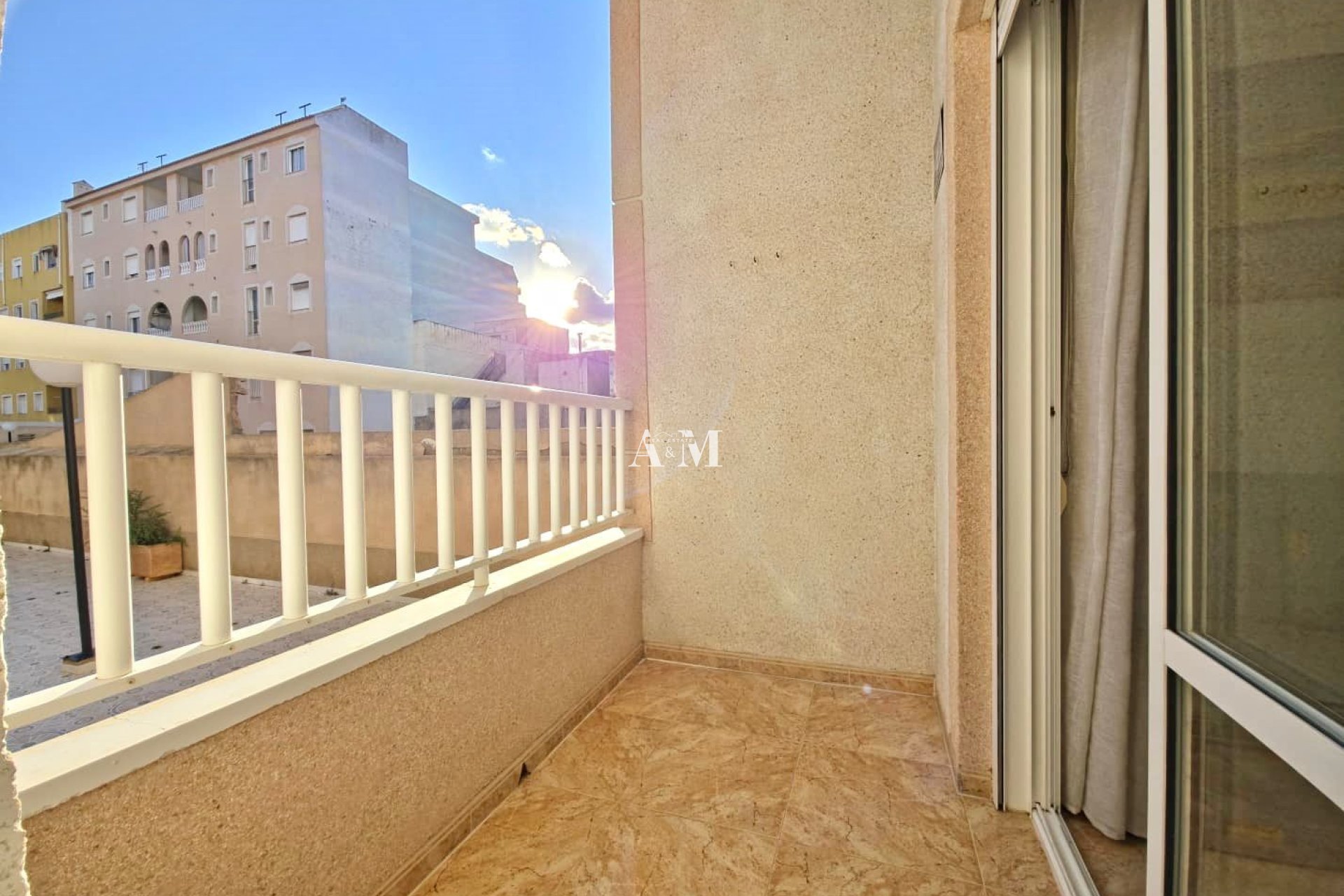 Alquiler a largo plazo - Apartamento / piso - Torrevieja - Centro