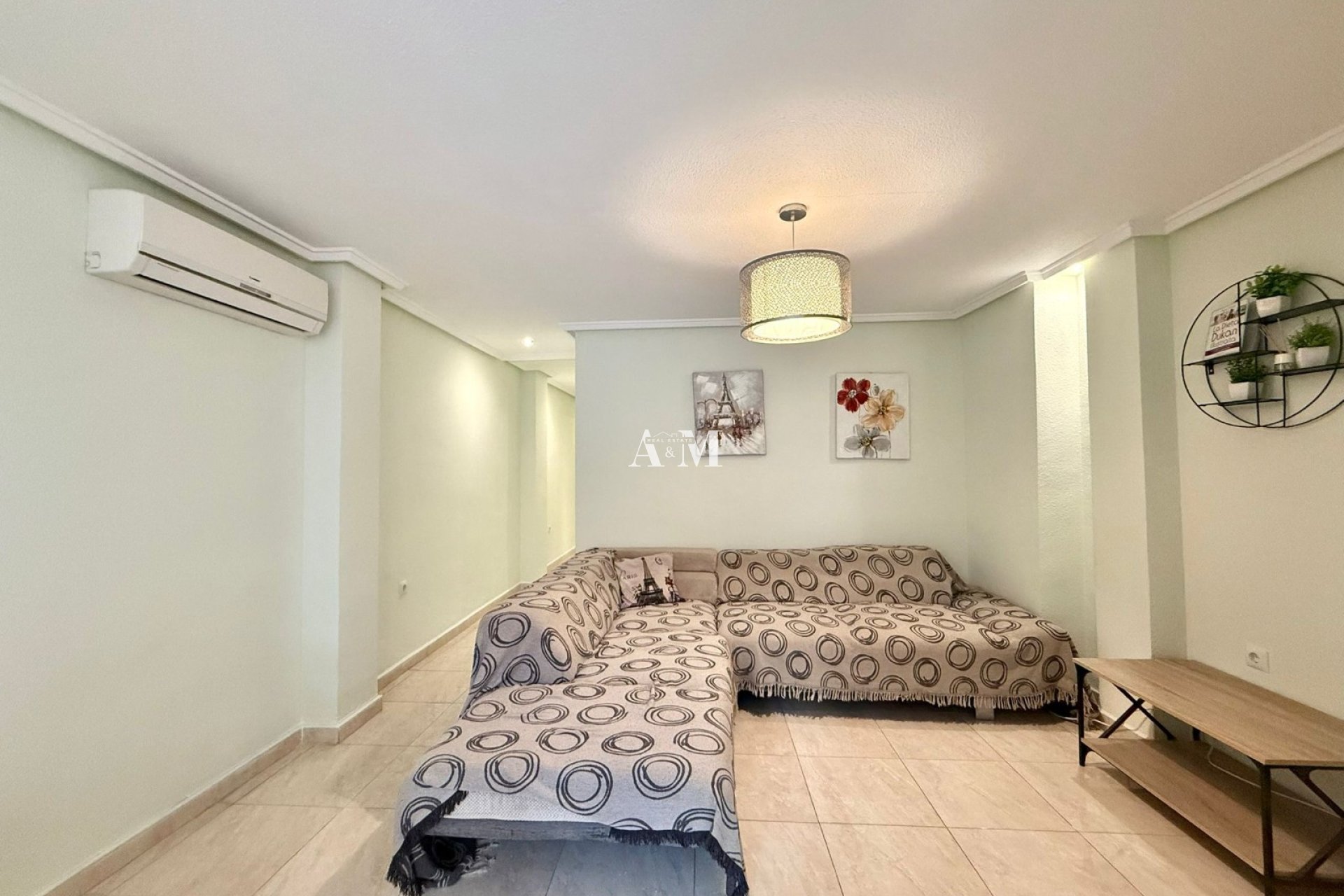 Alquiler a largo plazo - Apartamento / piso - Torrevieja - Centro