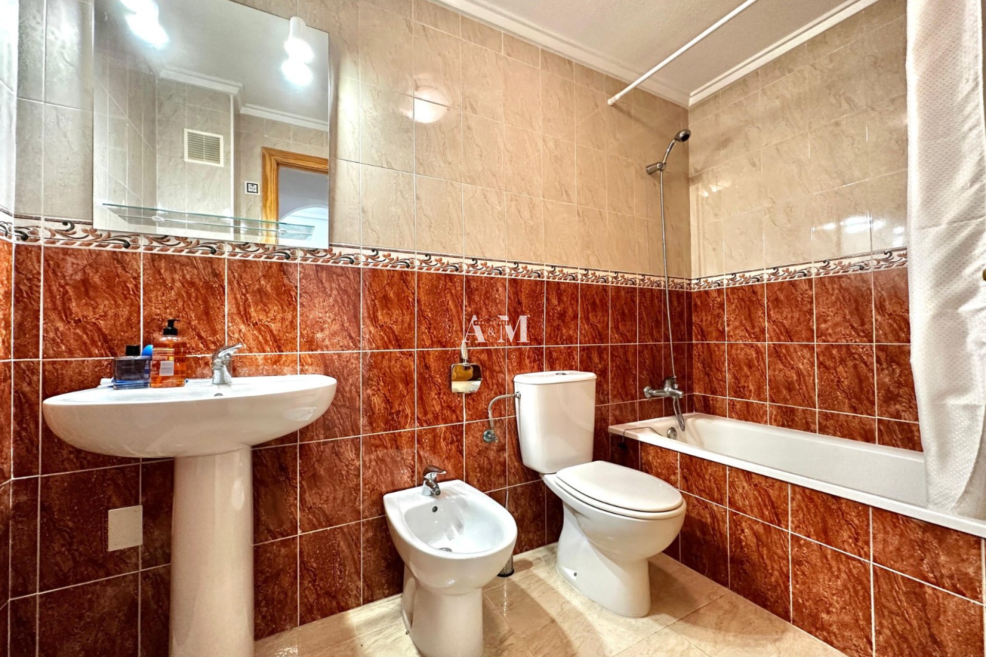 Alquiler a largo plazo - Apartamento / piso - Torrevieja - Centro