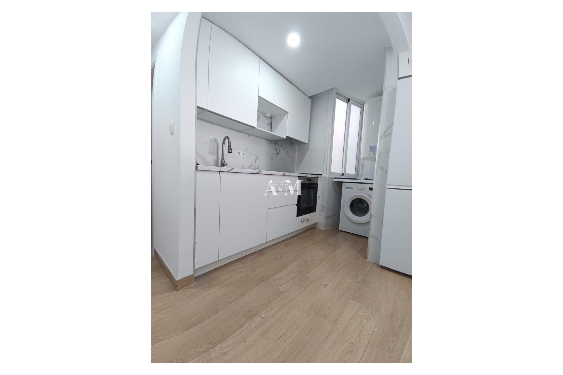 Alquiler a largo plazo - Apartamento / piso - Torrevieja - Centro