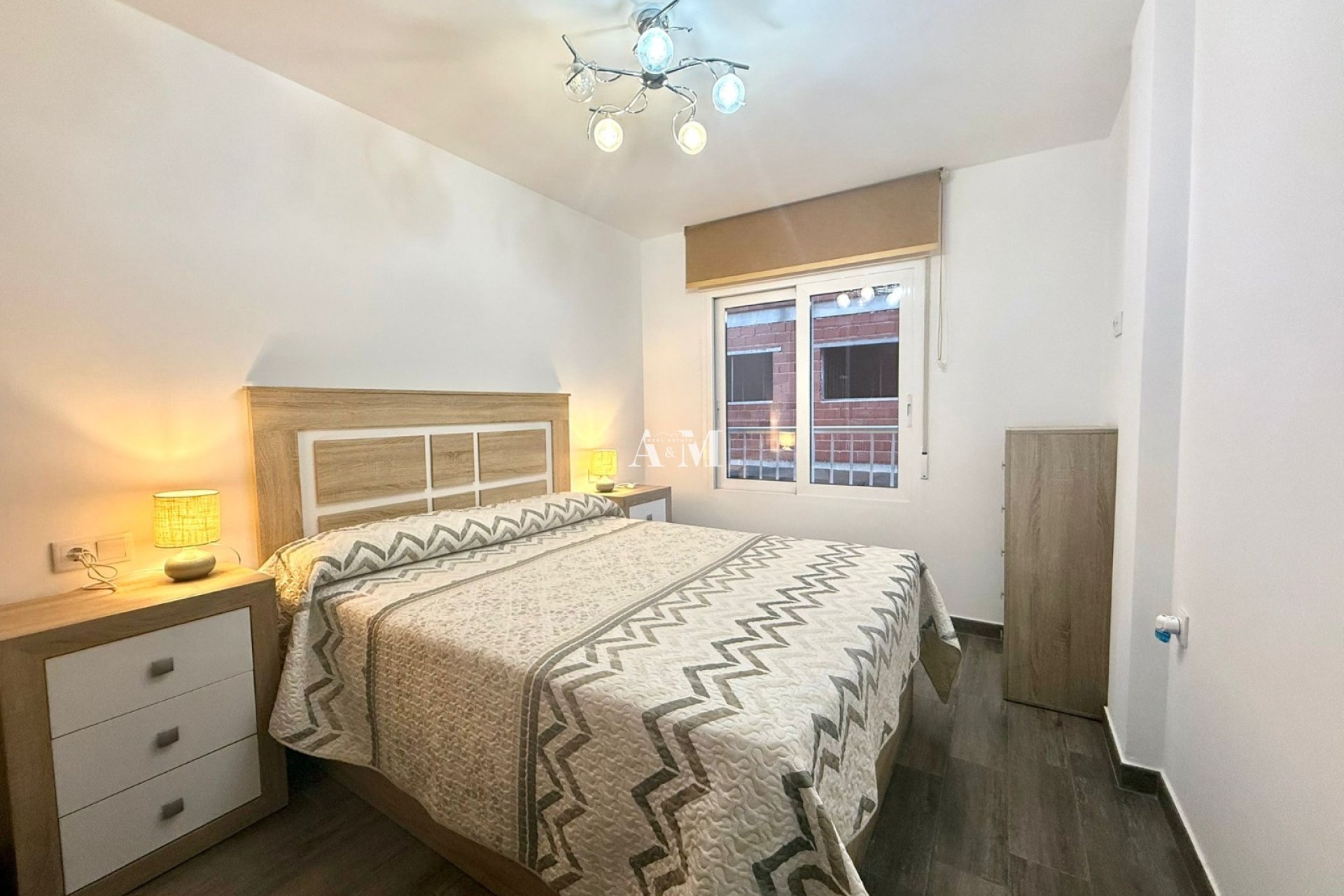 Alquiler a largo plazo - Apartamento / piso - Torrevieja - Centro