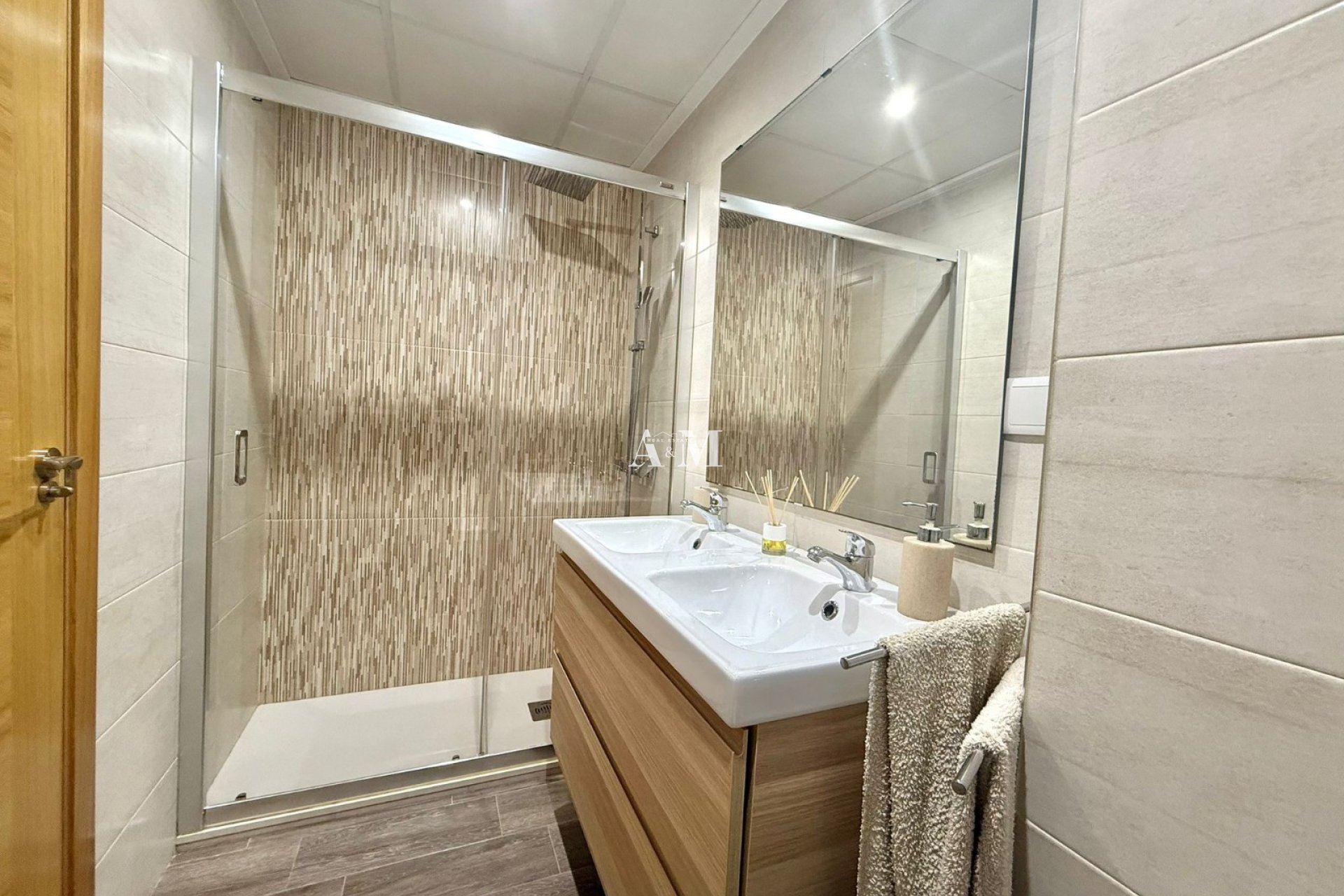 Alquiler a largo plazo - Apartamento / piso - Torrevieja - Centro