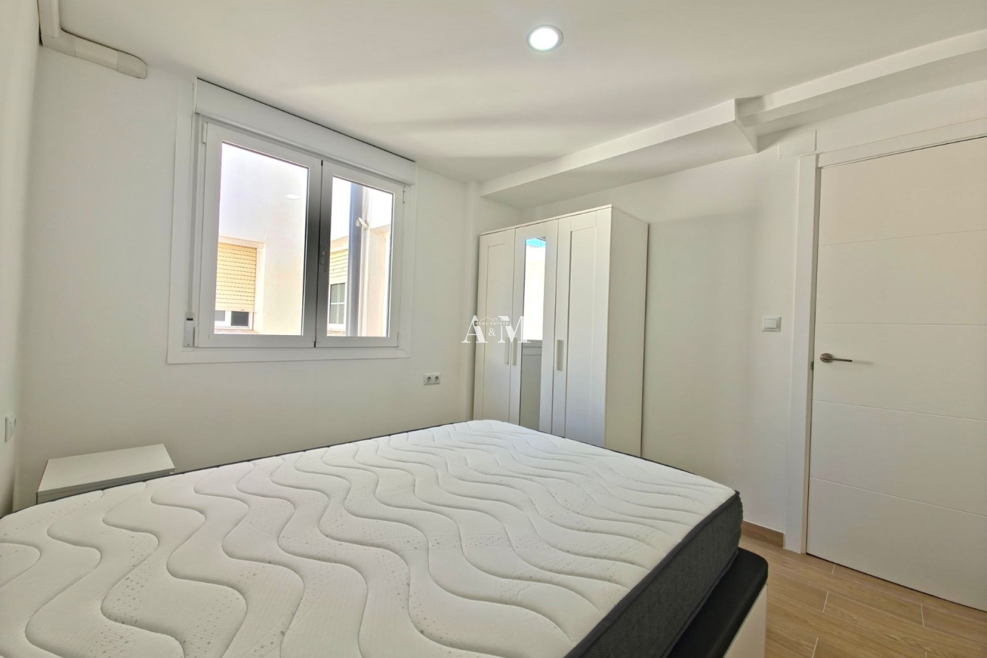 Alquiler a largo plazo - Apartamento / piso - Torrevieja - Centro