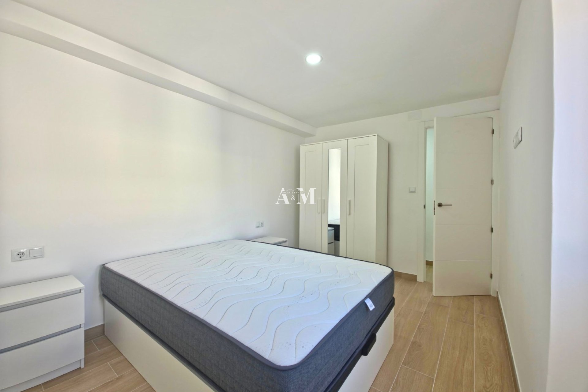 Alquiler a largo plazo - Apartamento / piso - Torrevieja - Centro