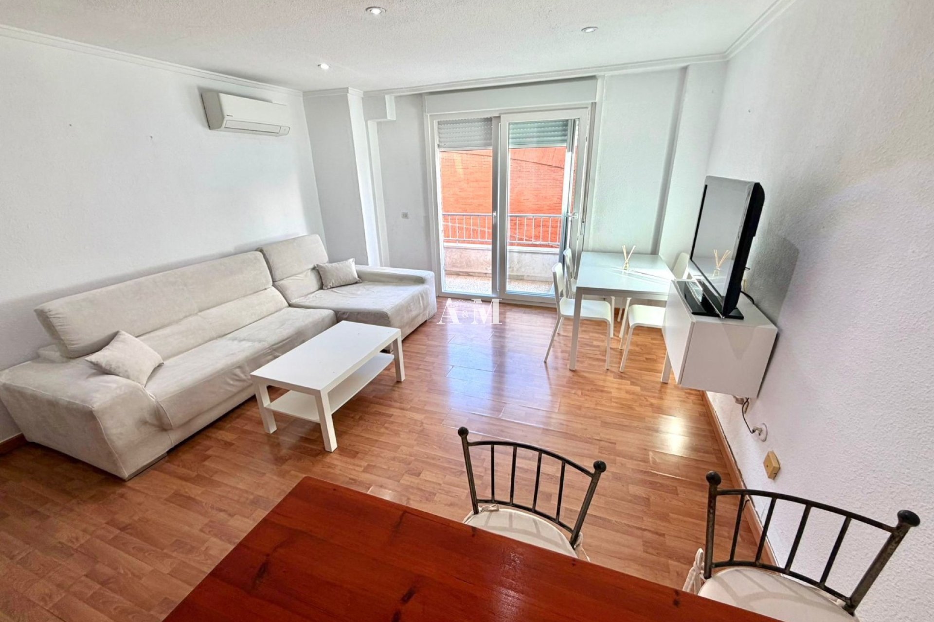 Alquiler a largo plazo - Apartamento / piso - Torrevieja - Centro