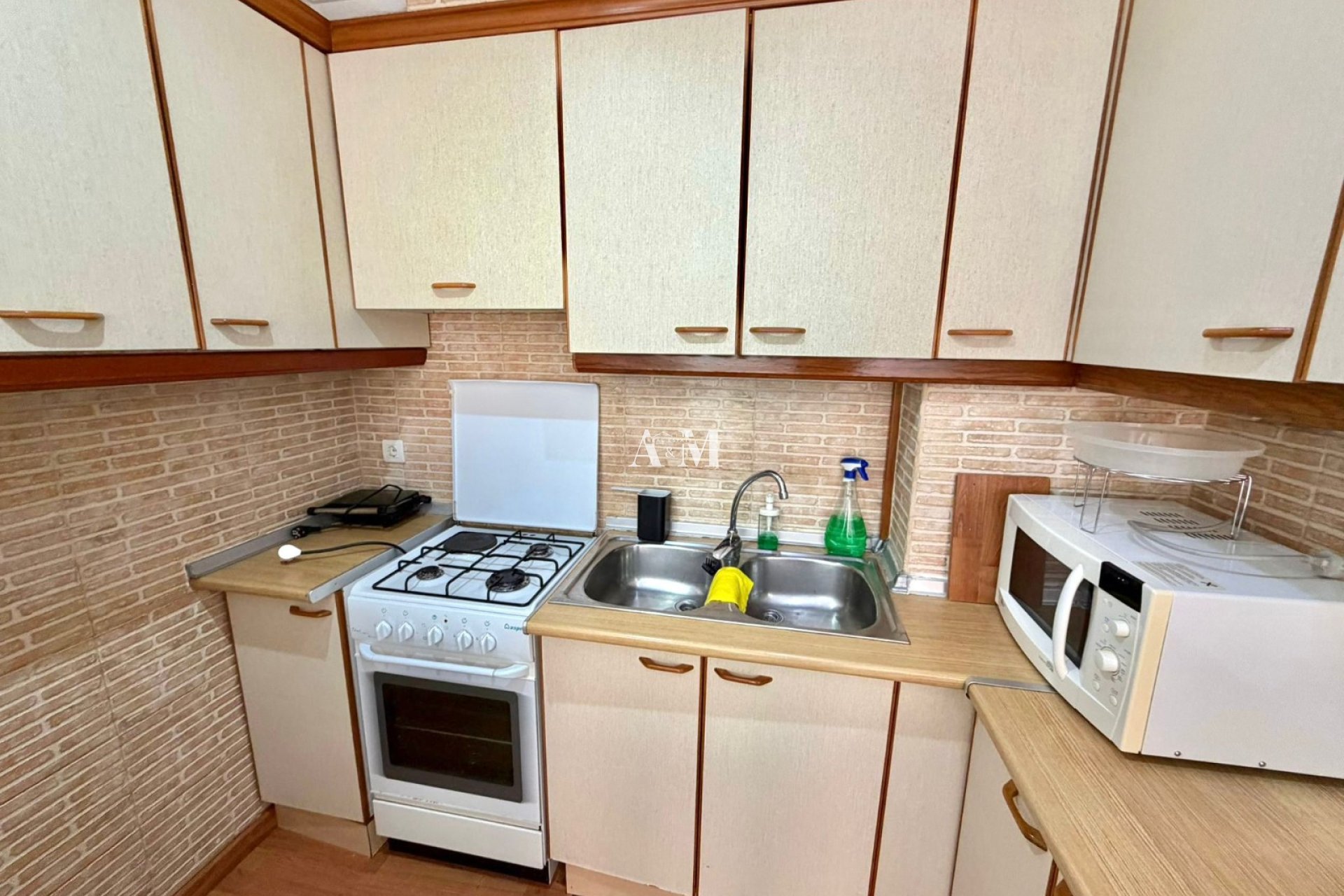 Alquiler a largo plazo - Apartamento / piso - Torrevieja - Centro