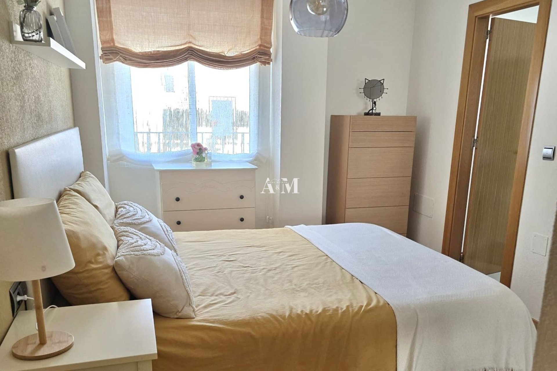 Alquiler a largo plazo - Apartamento / piso - Torrevieja - Centro