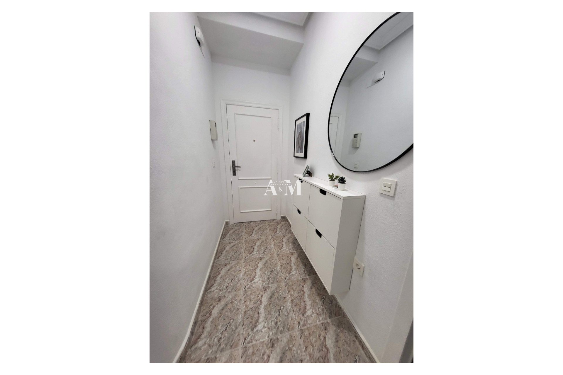 Alquiler a largo plazo - Apartamento / piso - Torrevieja - Centro