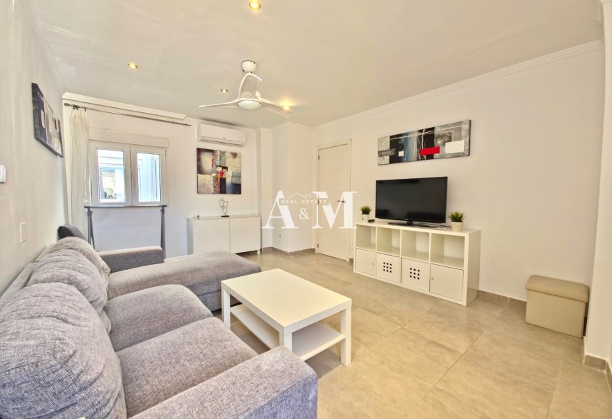 Alquiler a largo plazo - Apartamento / piso - Torrevieja - Centro