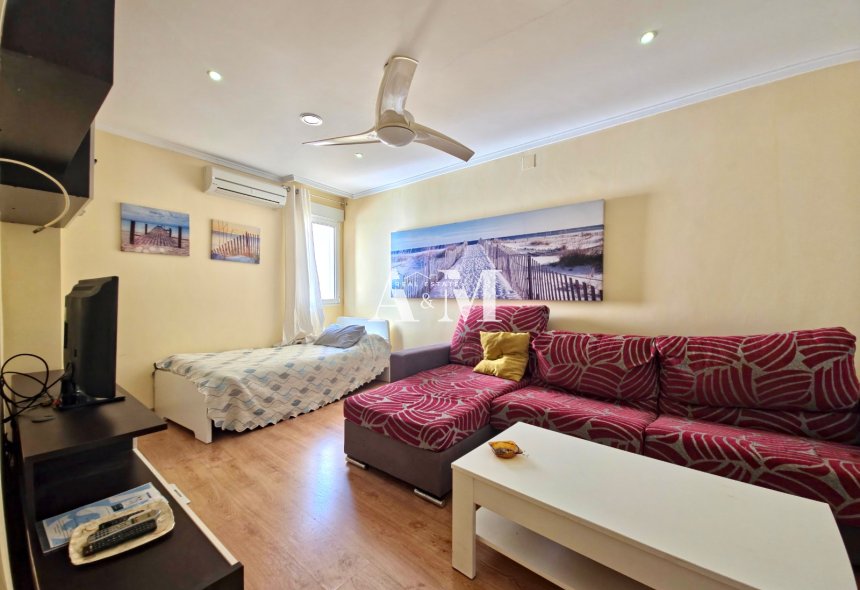 Alquiler a largo plazo - Apartamento / piso - Torrevieja - Centro