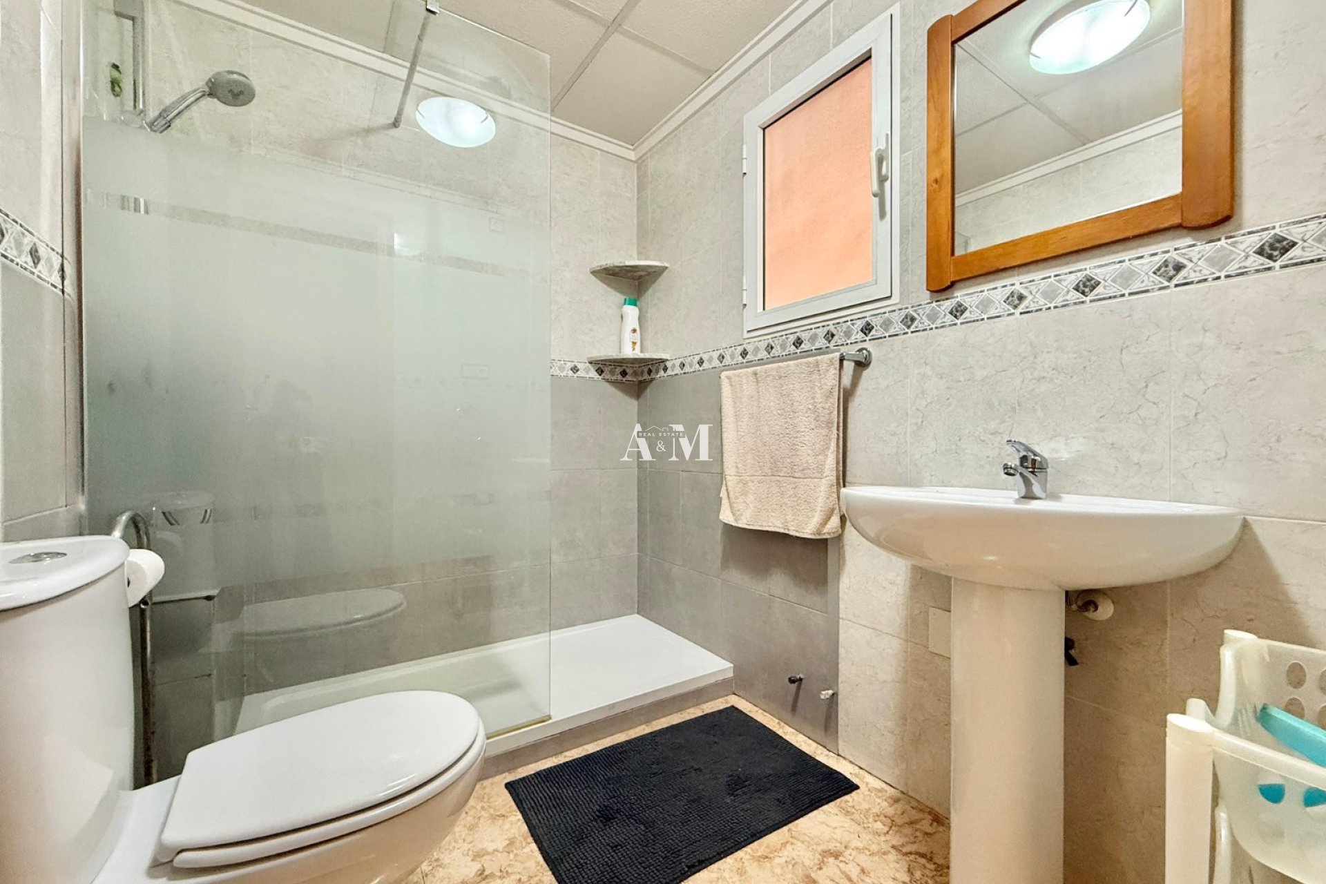 Alquiler a largo plazo - Apartamento / piso - Torrevieja - Centro