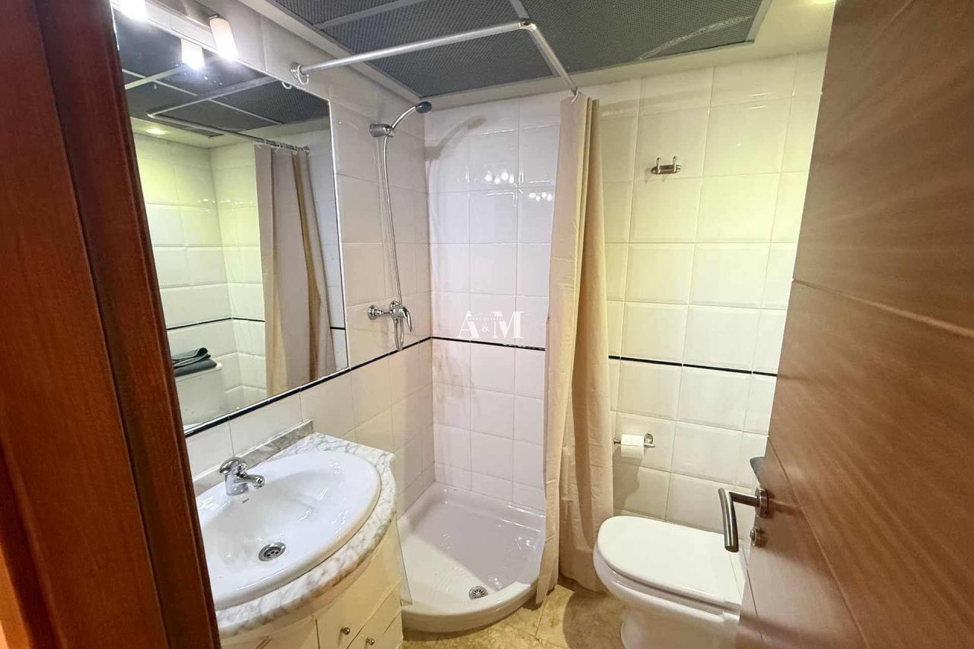 Alquiler a largo plazo - Apartamento / piso - Torrevieja - Centro