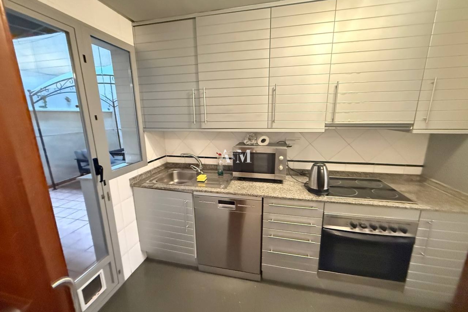 Alquiler a largo plazo - Apartamento / piso - Torrevieja - Centro