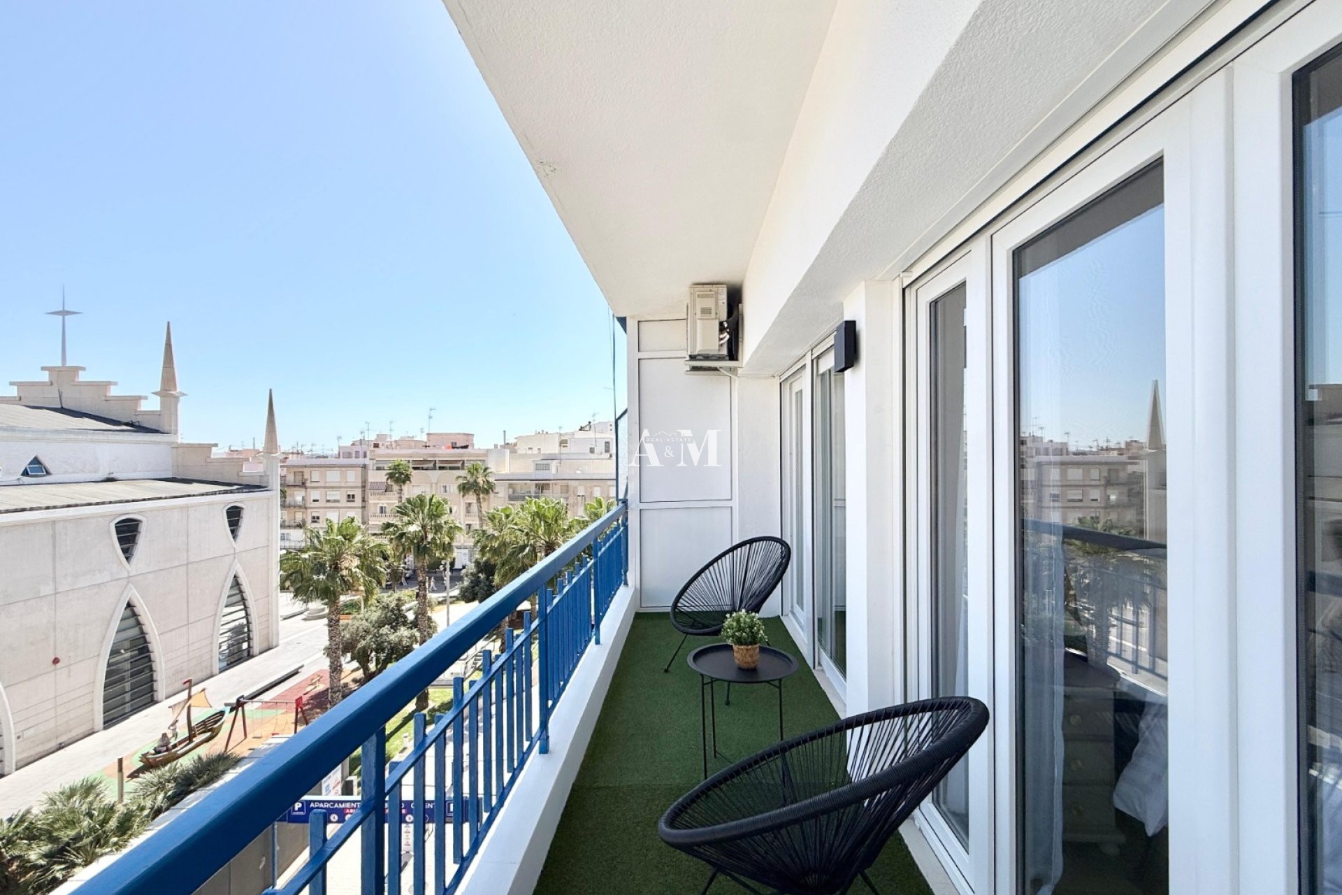 Alquiler a largo plazo - Apartamento / piso - Torrevieja - Centro